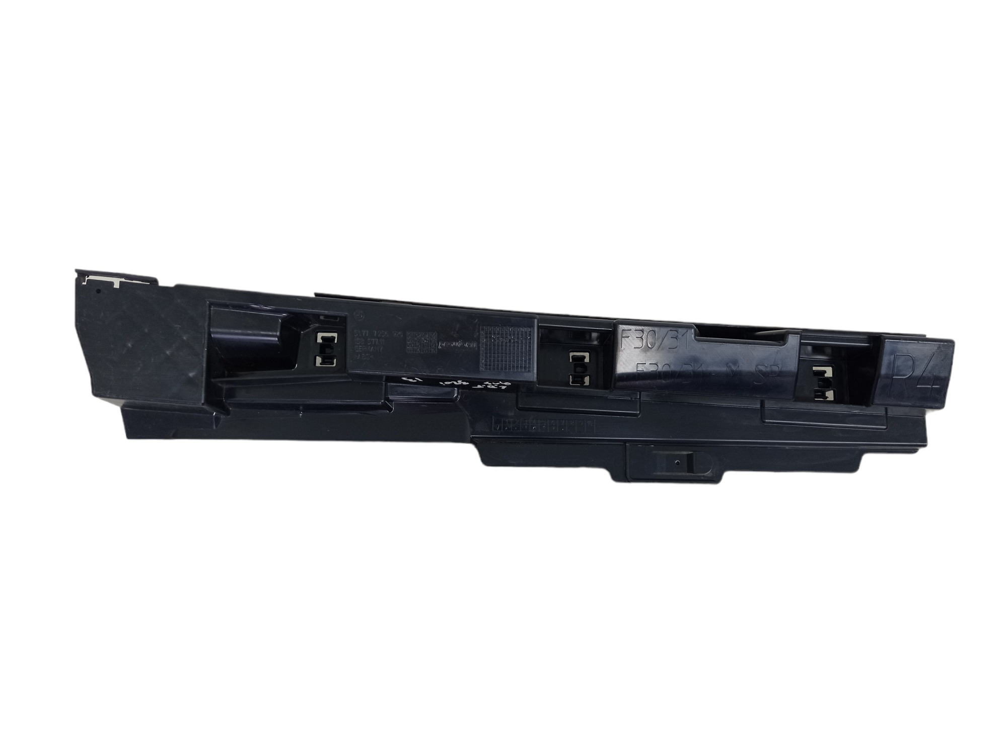Suporte Guia Spoiler Lateral Traseiro Direito Bmw 320i 2013