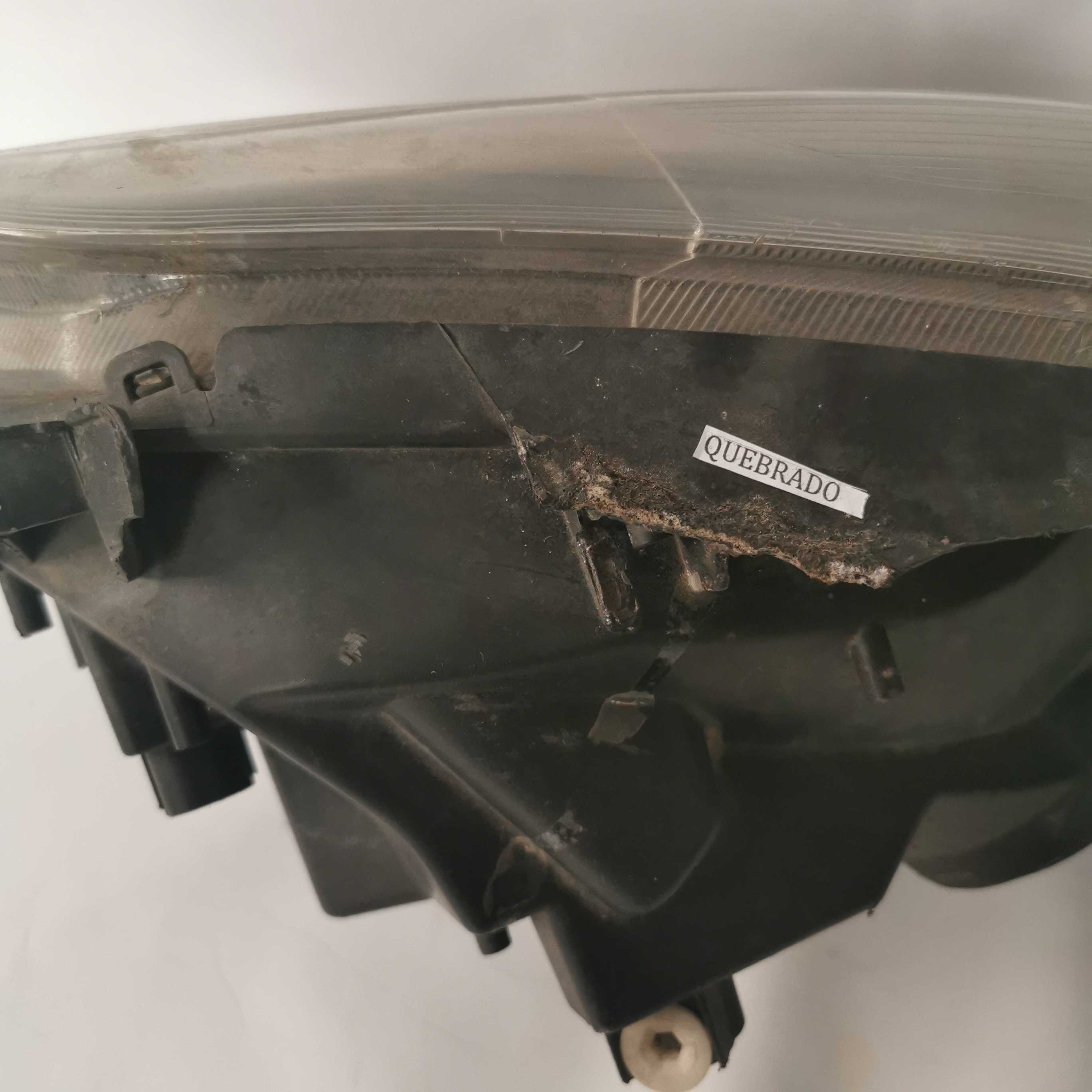 Farol Direito gm Spin 2017 2
