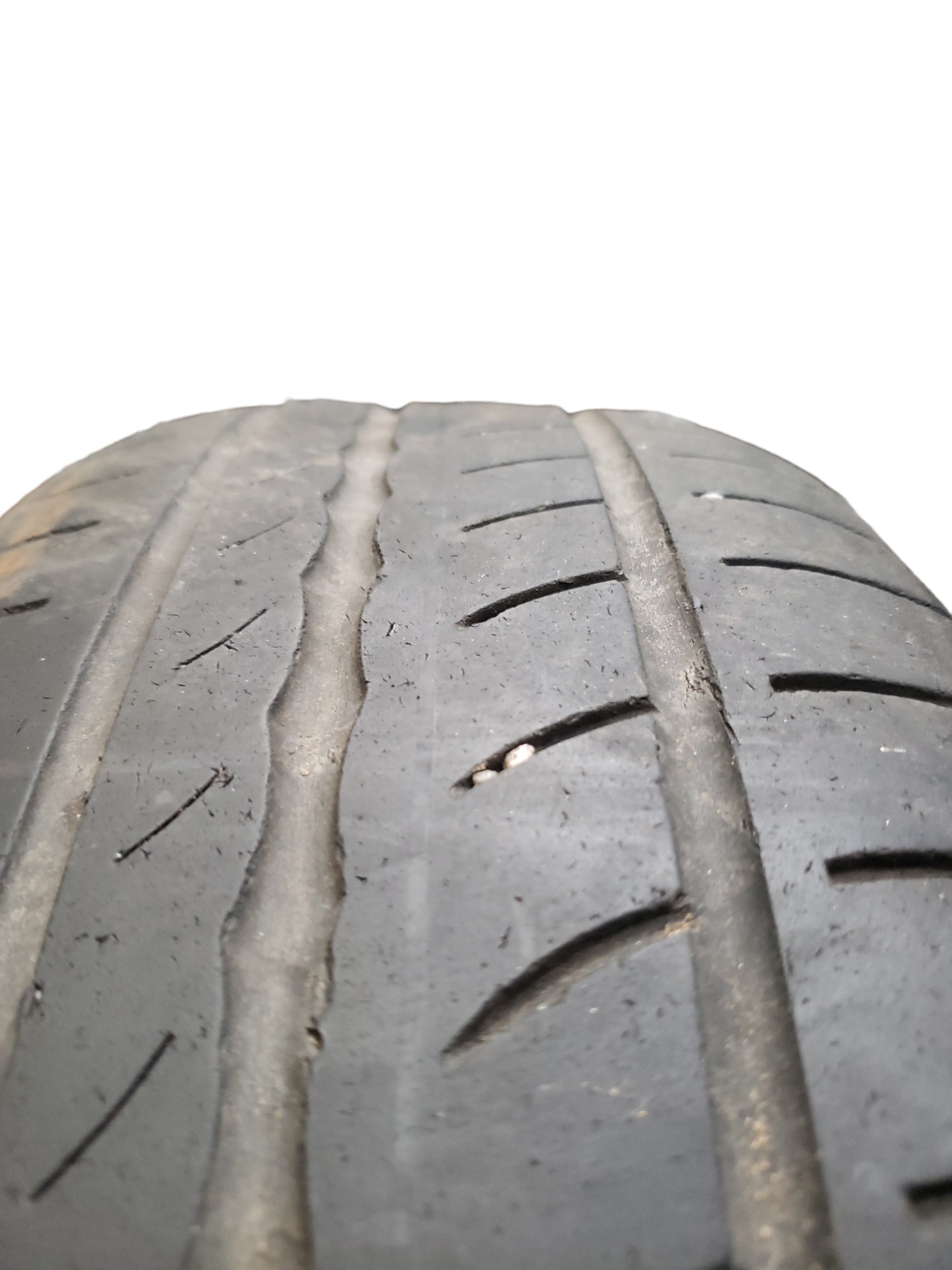 Pneu Usado 185 60 R15 Pirelli A1 4