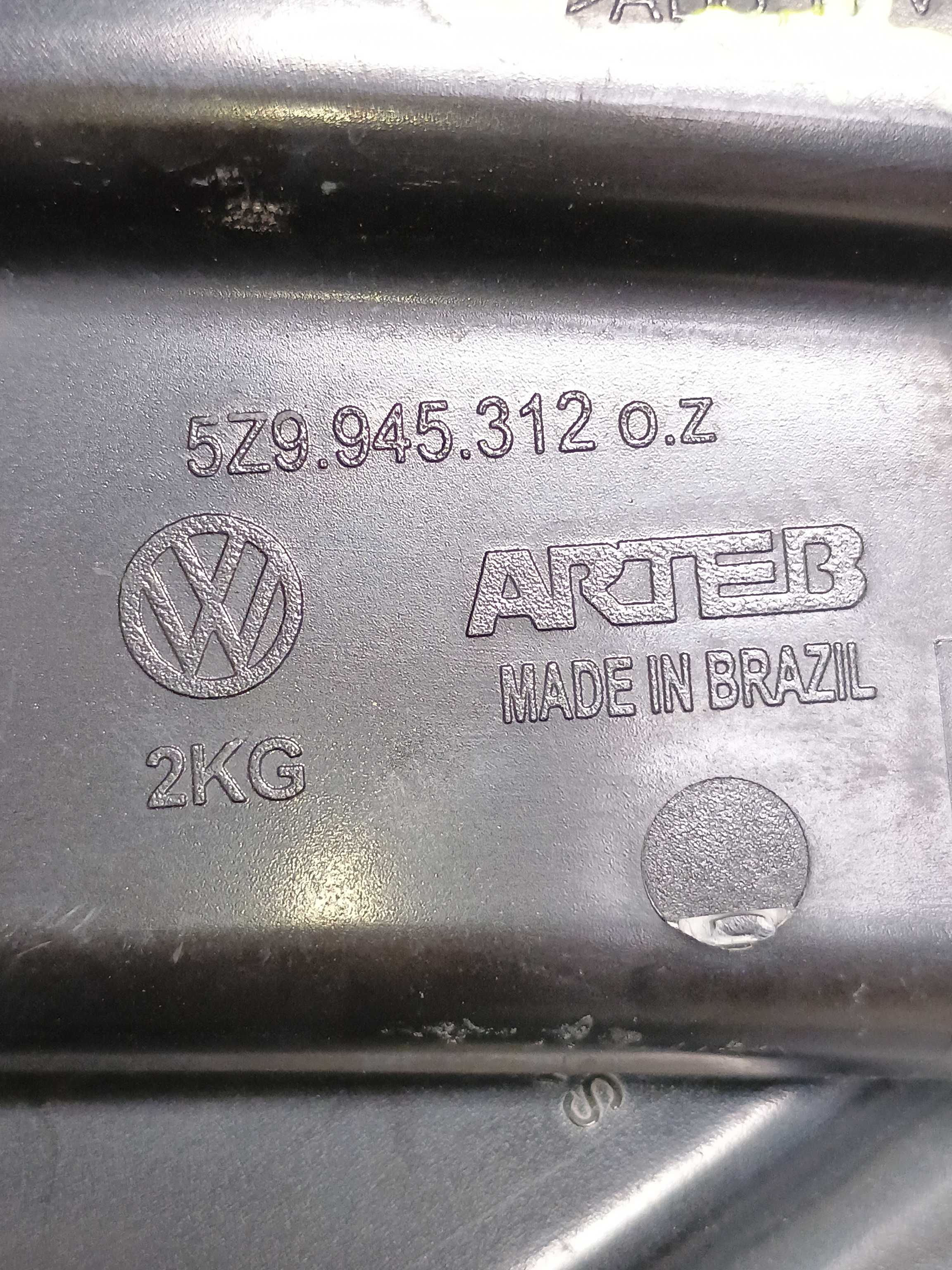 Moldura Lanterna Tras Direita Vw Spacefox 2018 5z9945312o.z 3