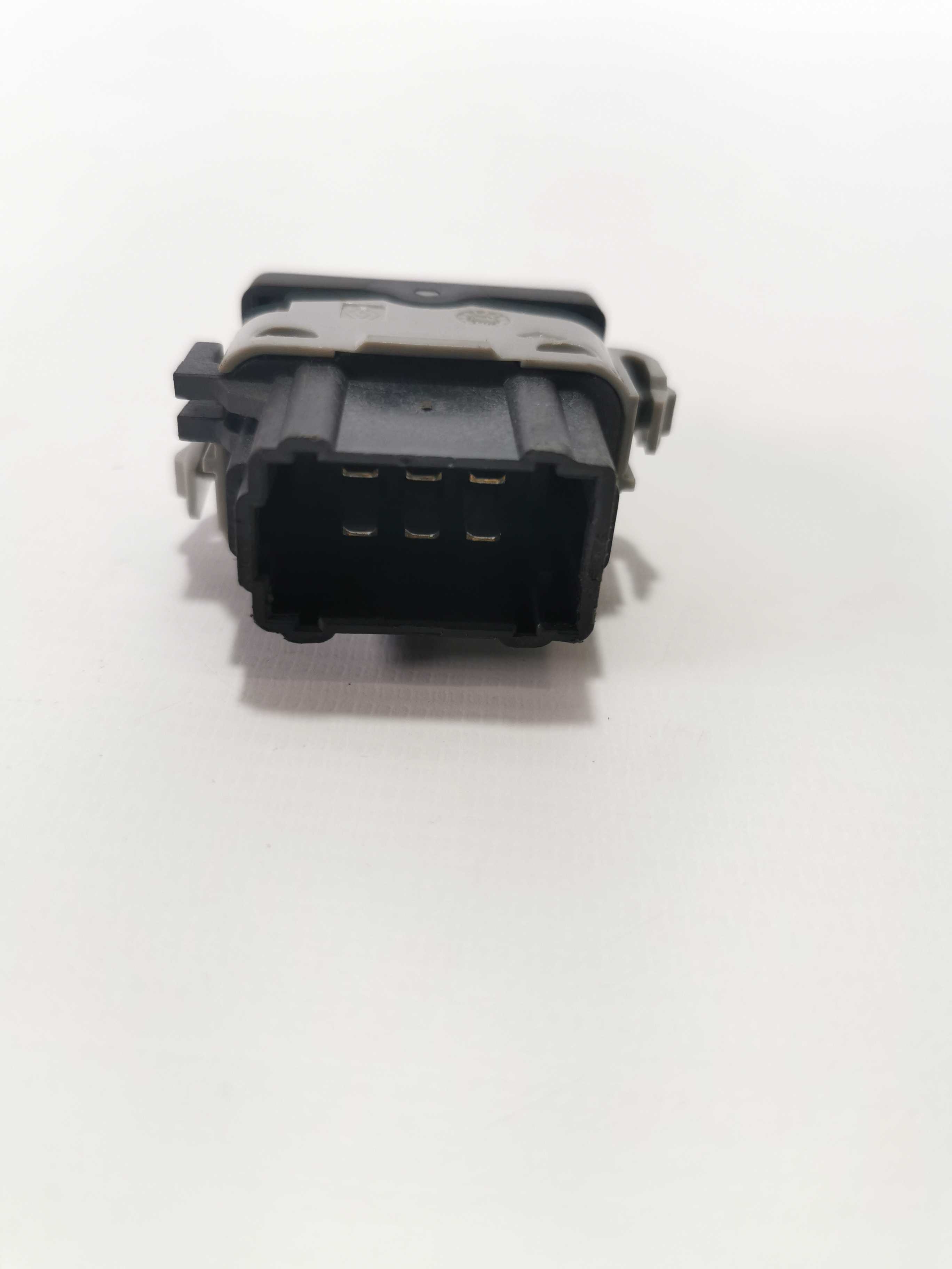 Botão Trava Portas Sandero Stepway 252108592r 4
