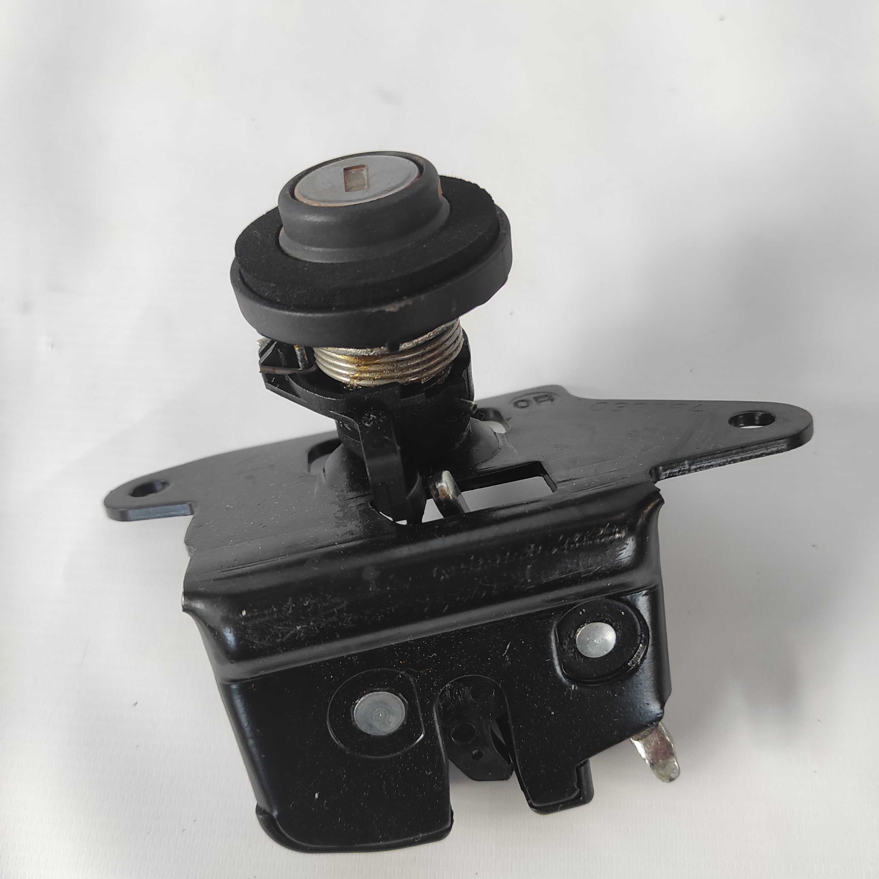 Fechadura Porta-malas Mobi Like 2020 030864 2