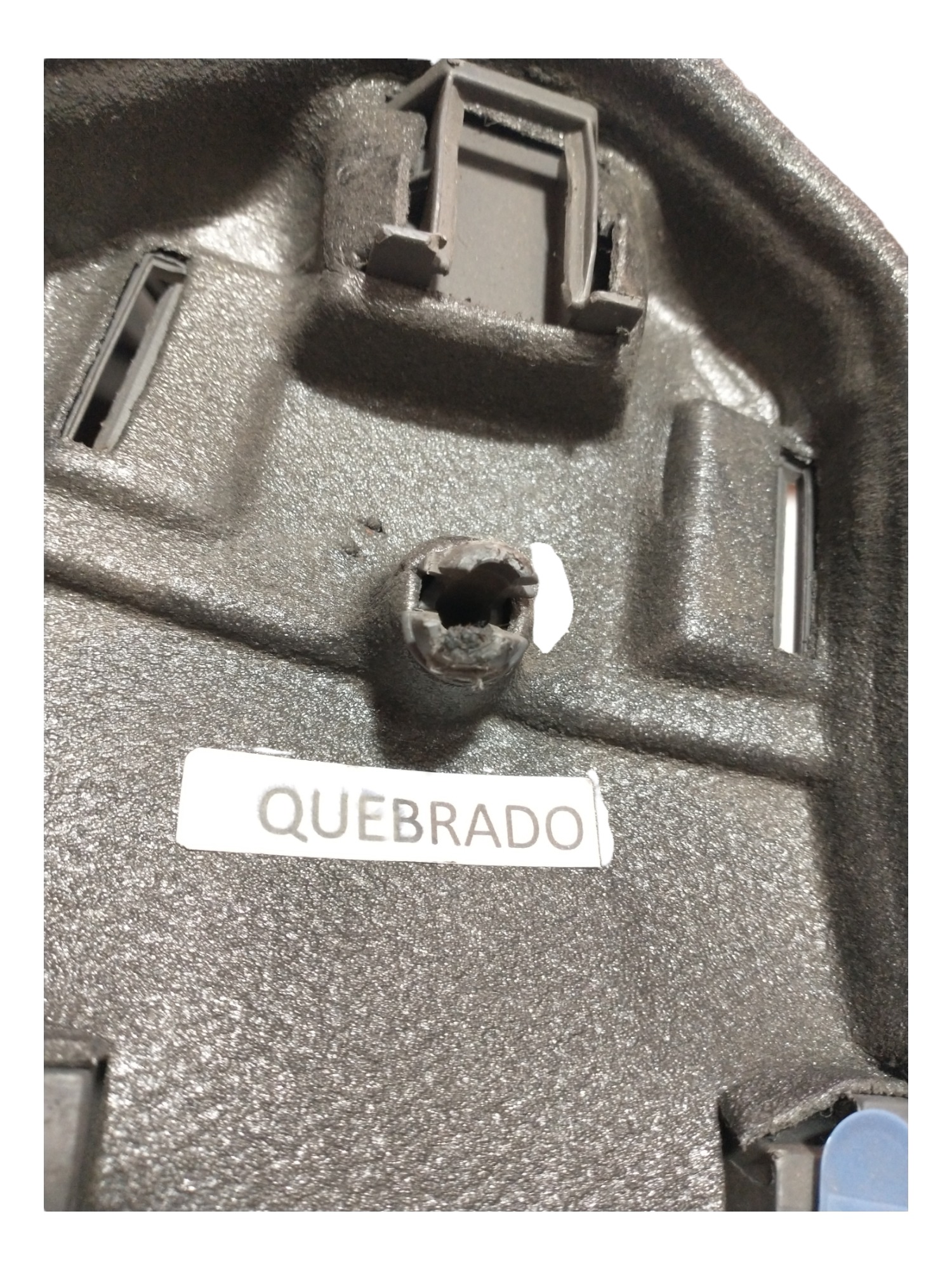 Acabamento Coluna Central Inferi Dir Corsa Hatch Maxx 2008 4