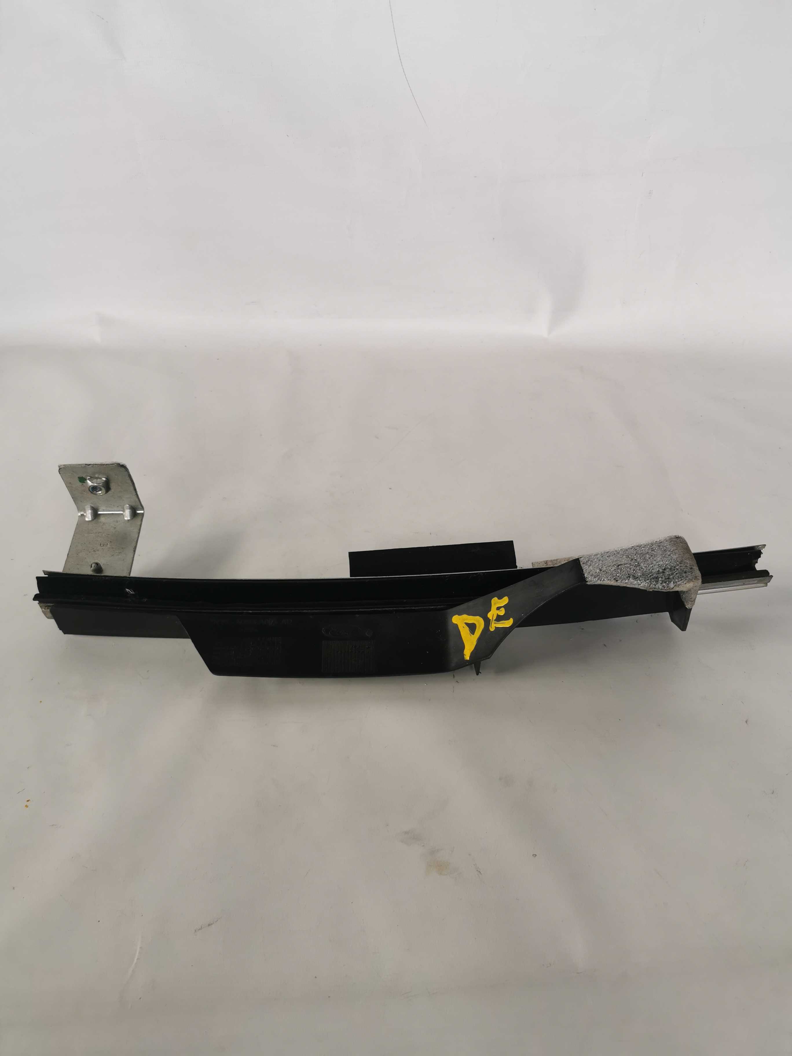 Guia do vidro dianteiro esquerdo Ford EcoSport xlt 2009 2n15n223 2