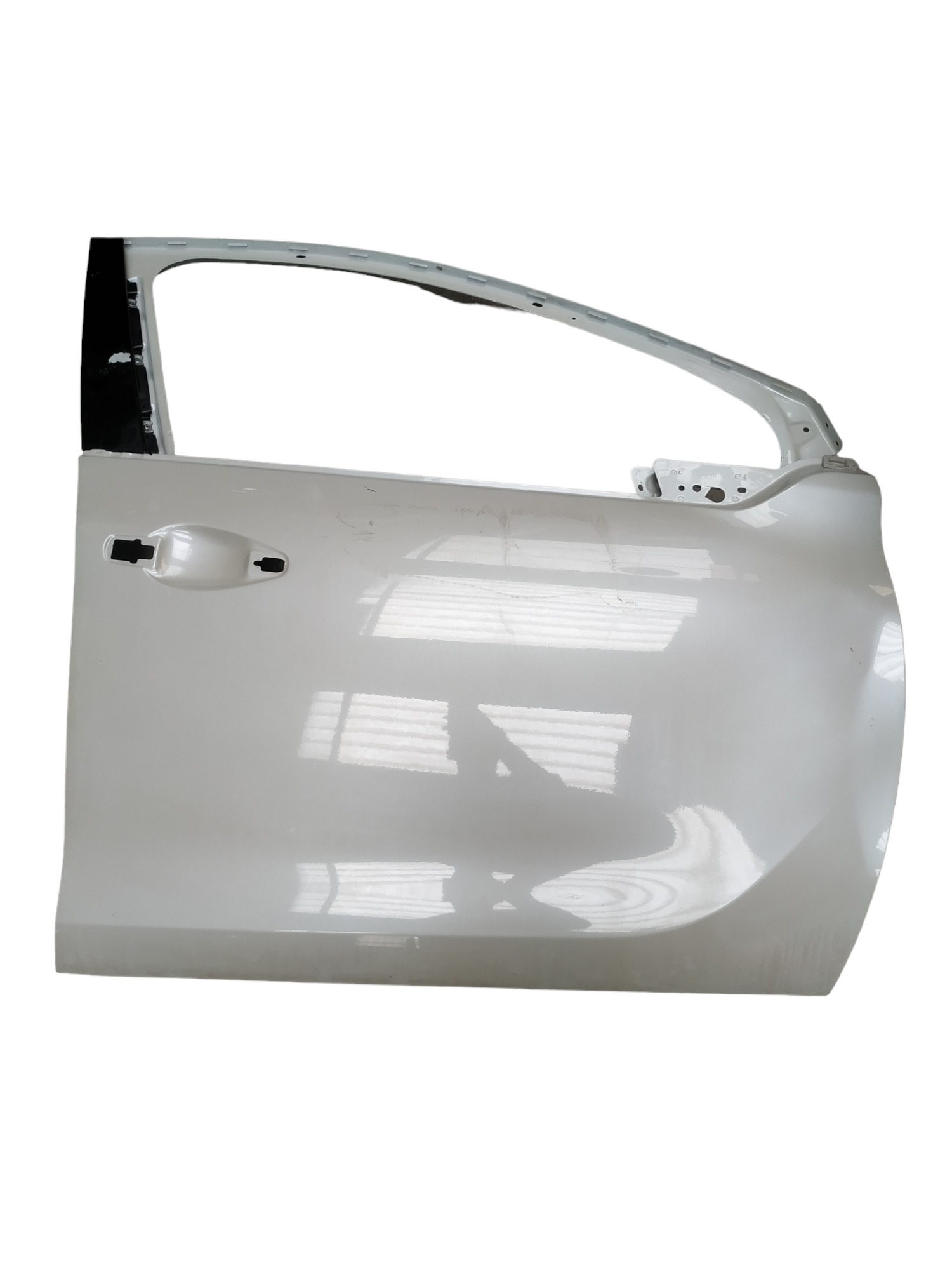 Porta Dianteira Direita Peugeot 208 2017 Com Detalhe Dianteira Direito Branca 1