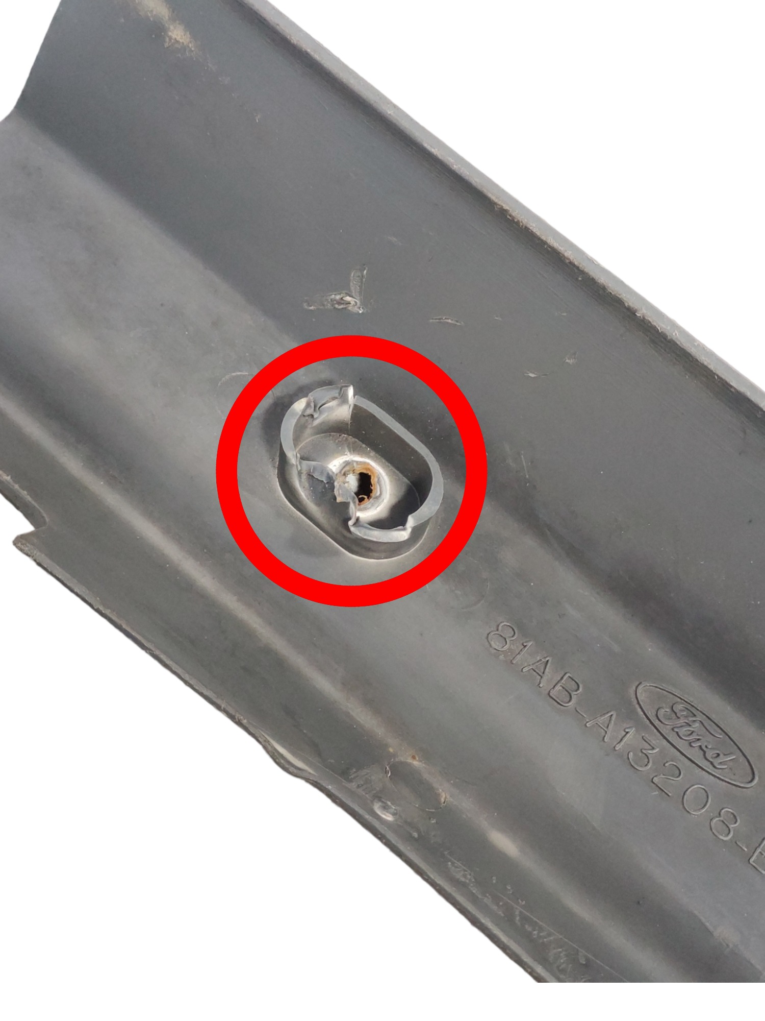 Soleira Traseira Direita Ford Escort 1995 81aba13208 4