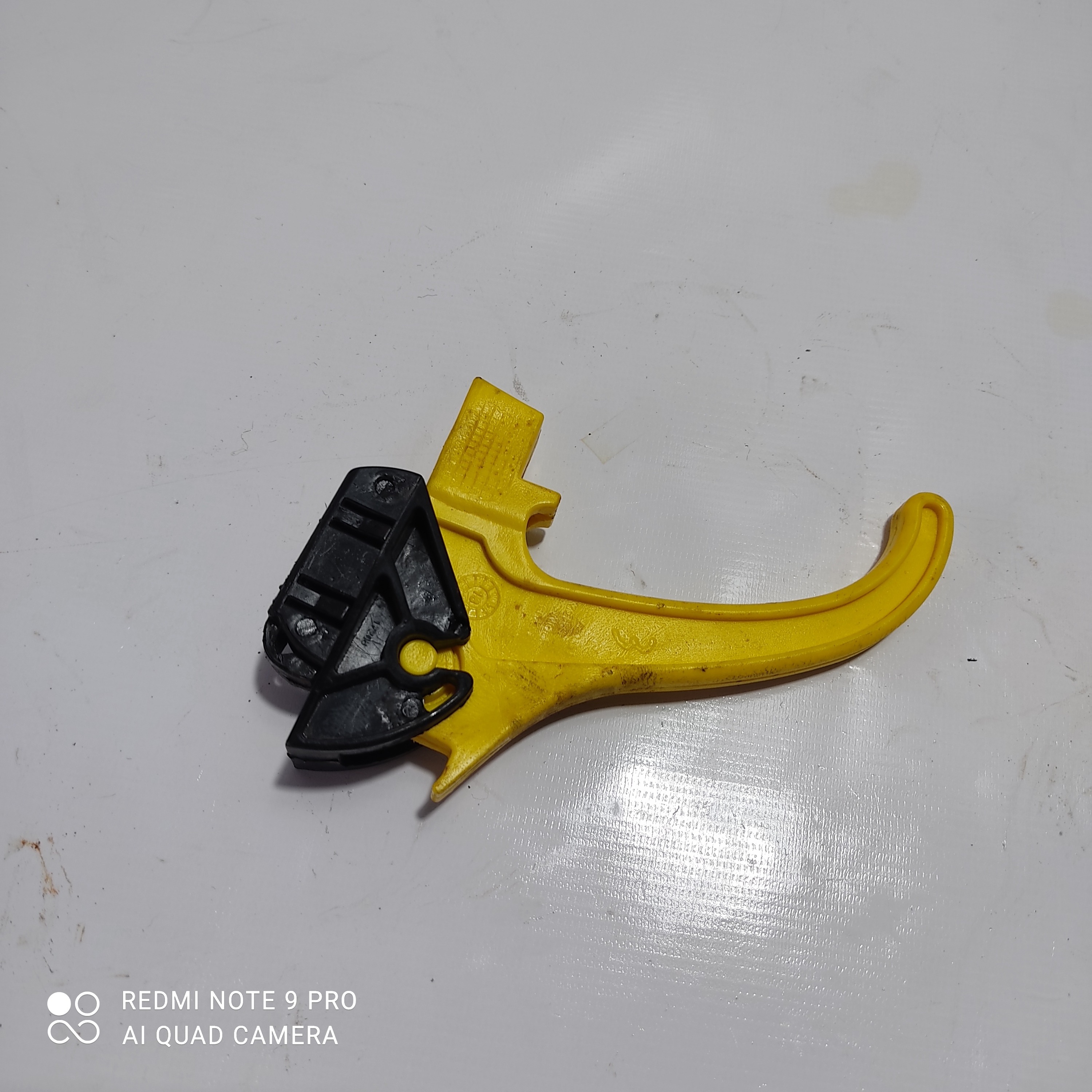 Puxador Do Capô Fiat Mobi Like
