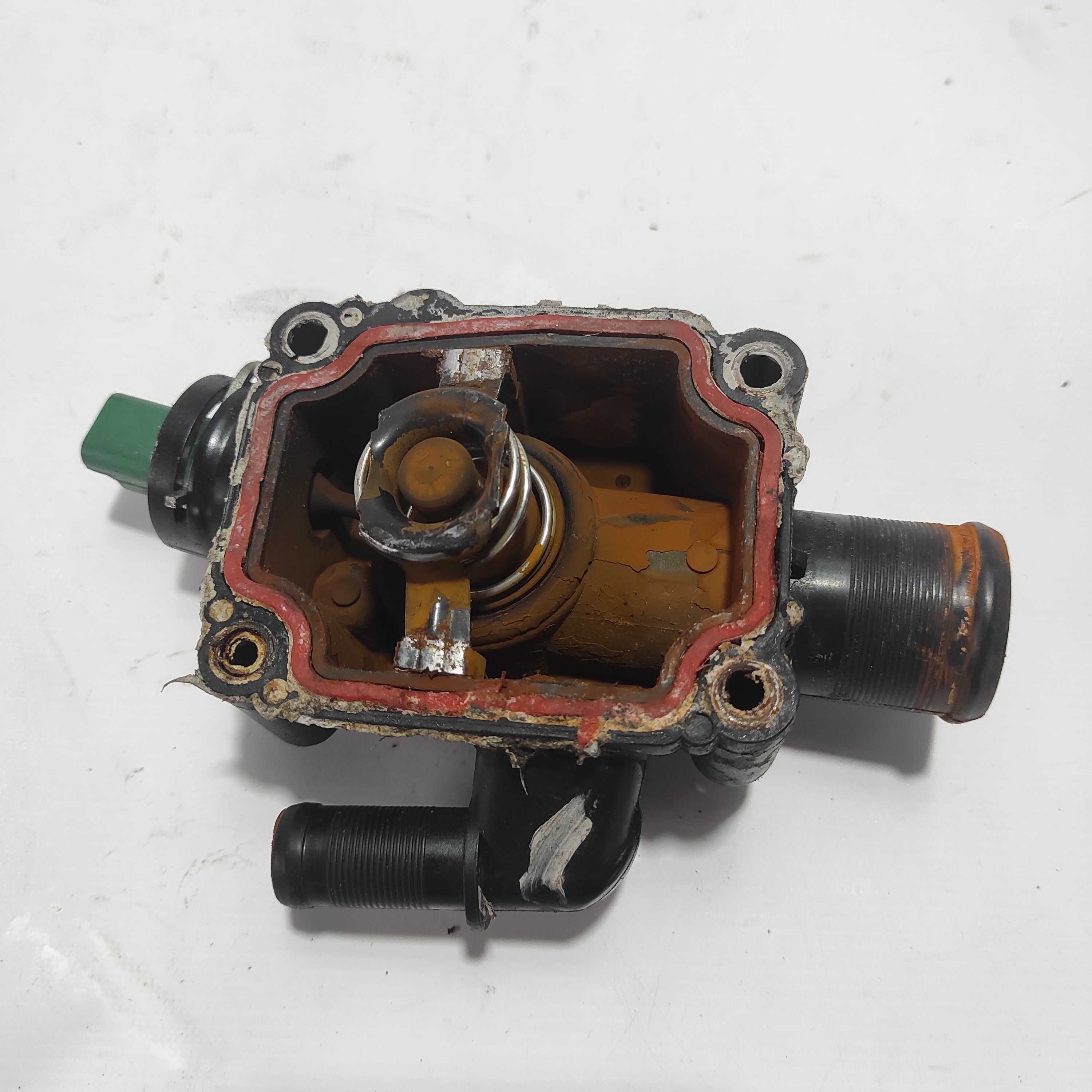 Carcaça Válvula Termostática Citroen C3 Picasso 9647265980 2
