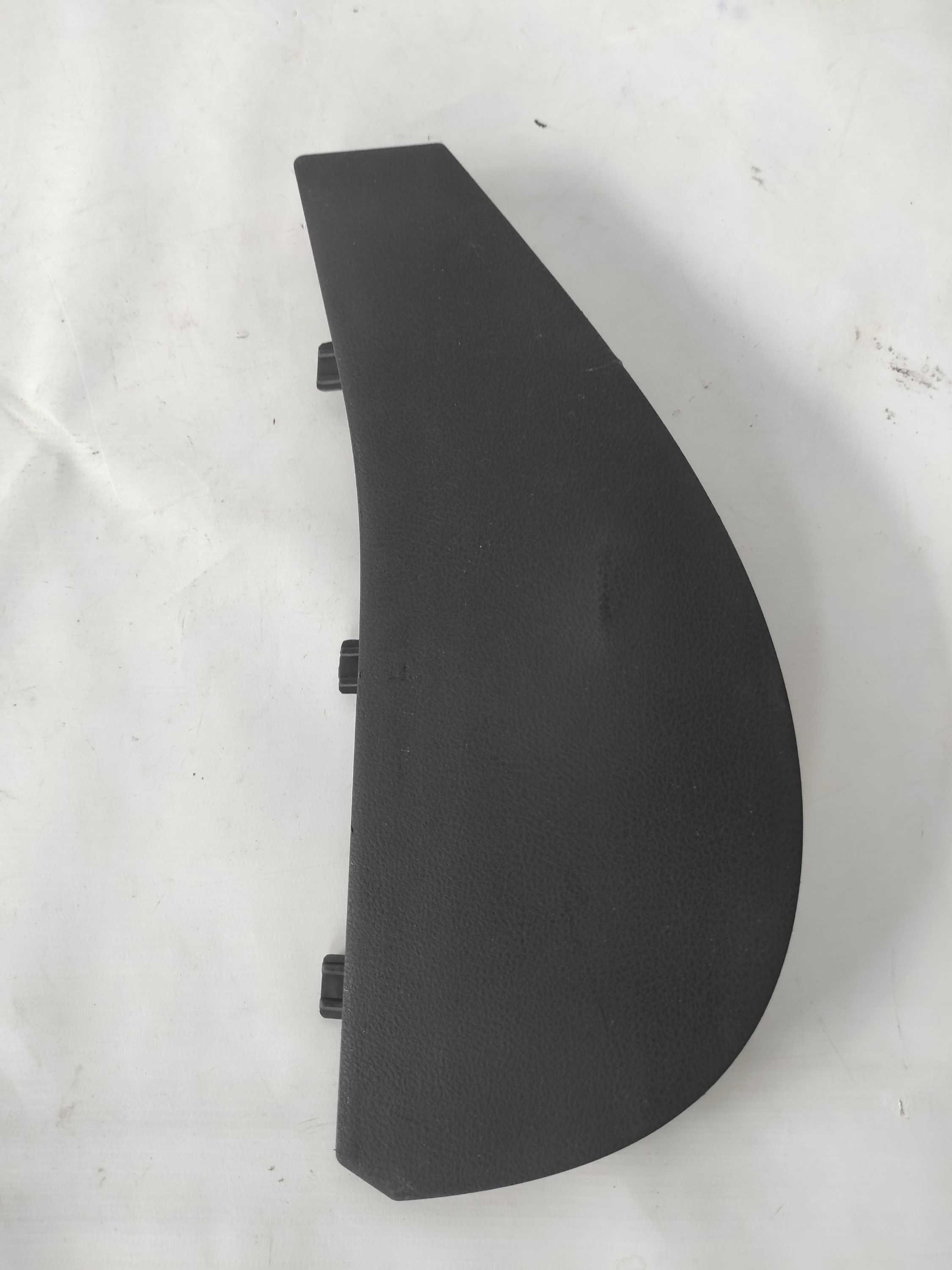 Acabamento Direito Do Painel Nissan Versa 684989lh0a