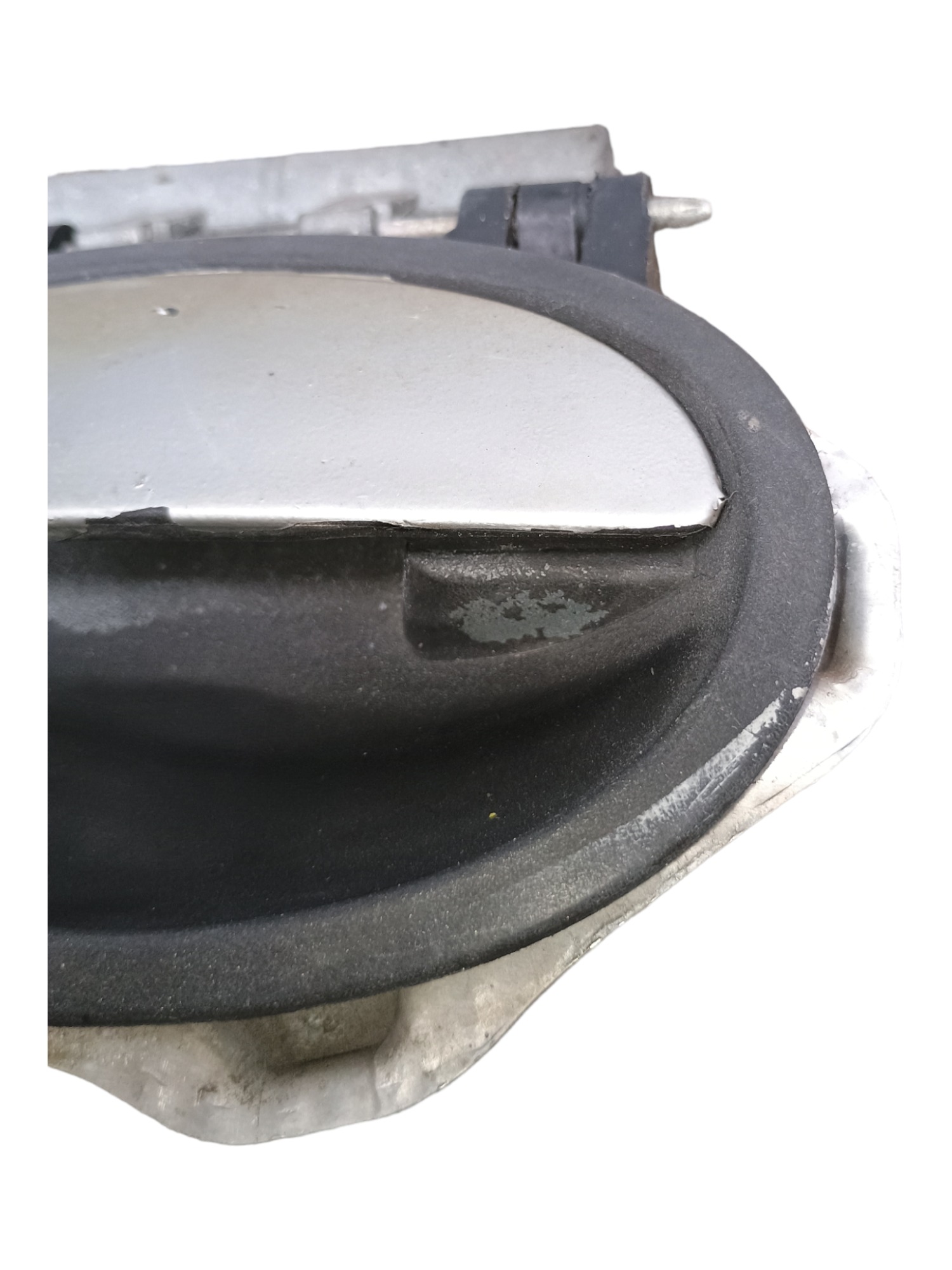 Maçaneta Externa Porta Tras Dir Gm Corsa 2002 C/detalhes  Preto/prata Traseira 4