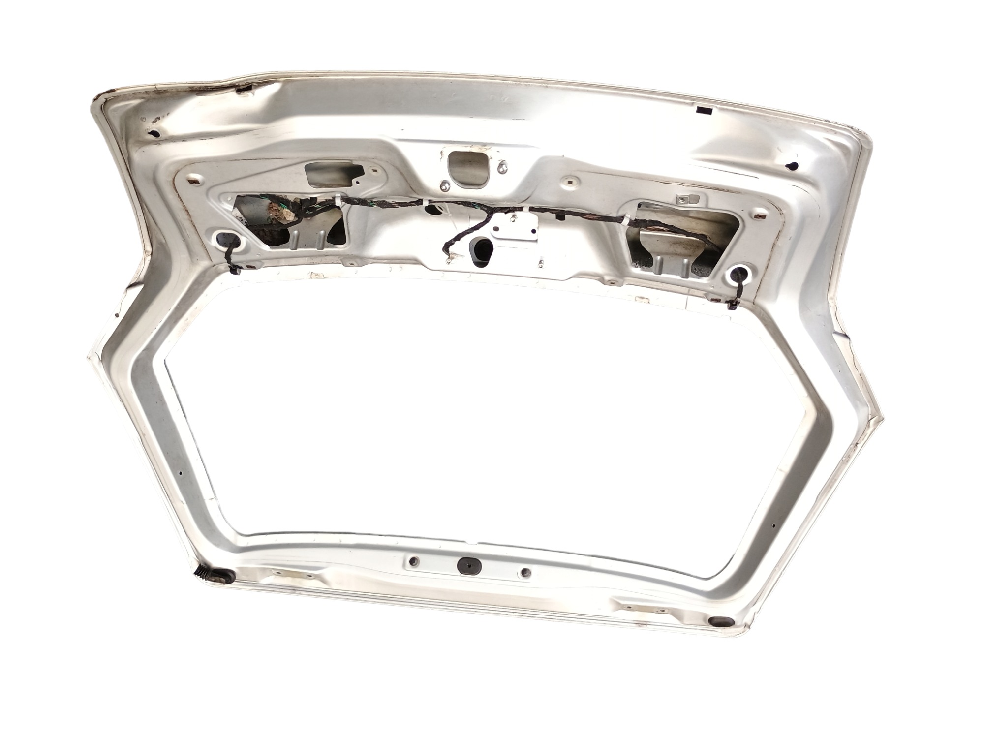 Tampa Traseira Fiat Palio 2007 Com Detalhes  Prata 9