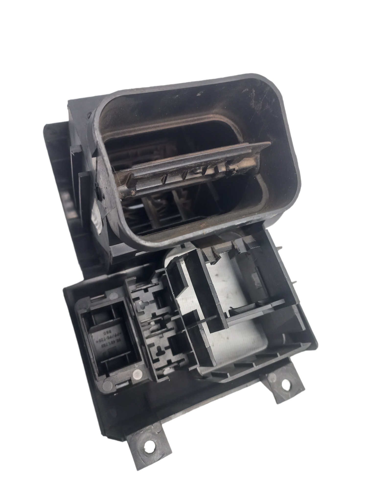 Moldura Difusor De Ar Esquerdo Gm Corsa 90481765 2
