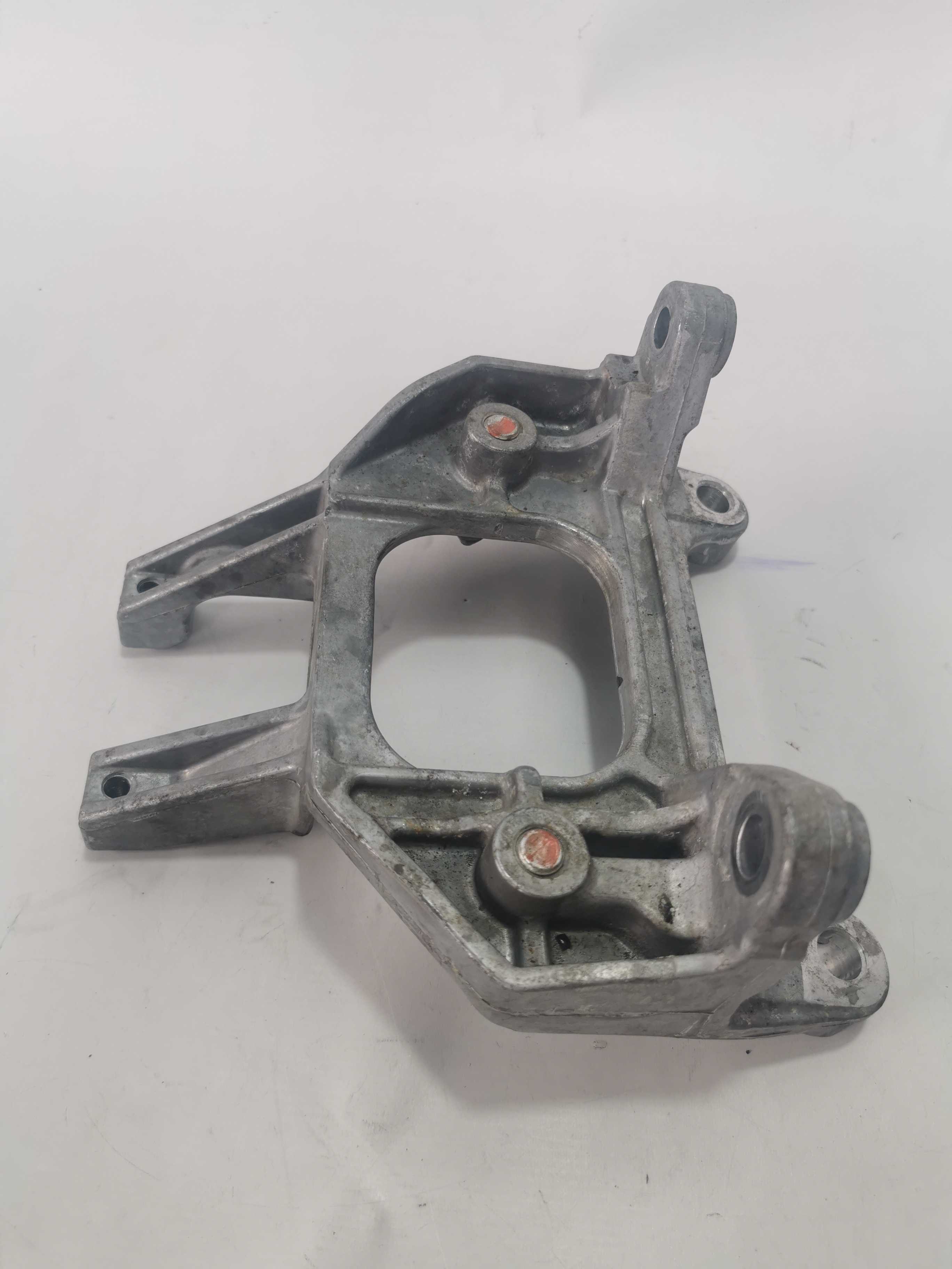 Suporte Do Coxim Do Cambio Nissan Versa 1.6 6