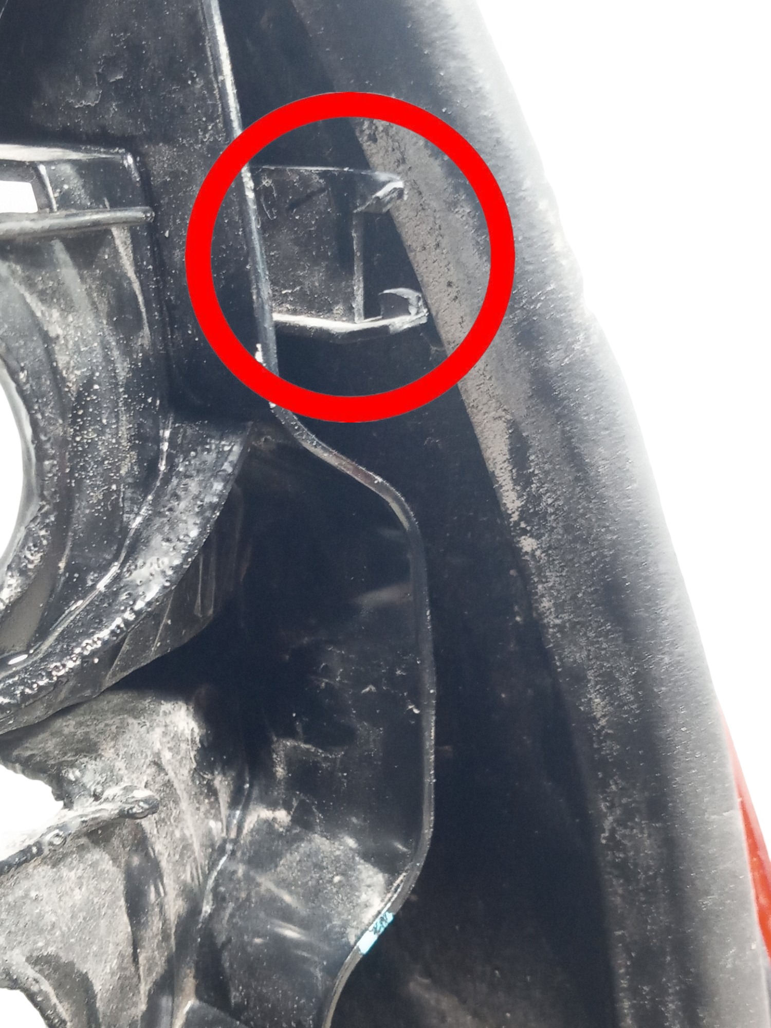 Lanterna Traseira Esquerda Fiat Strada  2010 Com Detalhe 5