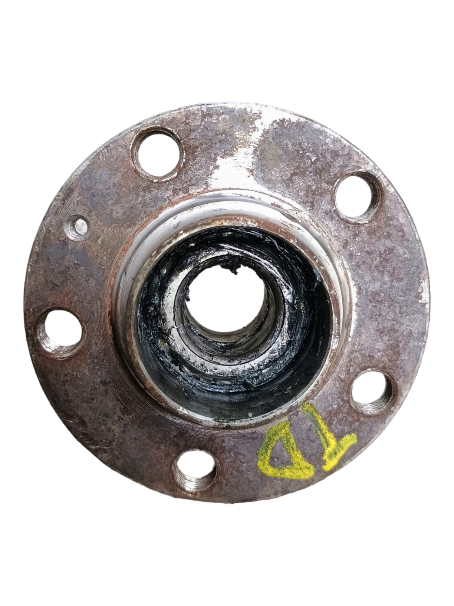 Cubo De Roda Traseiro Direito Vw Fox 2017 3