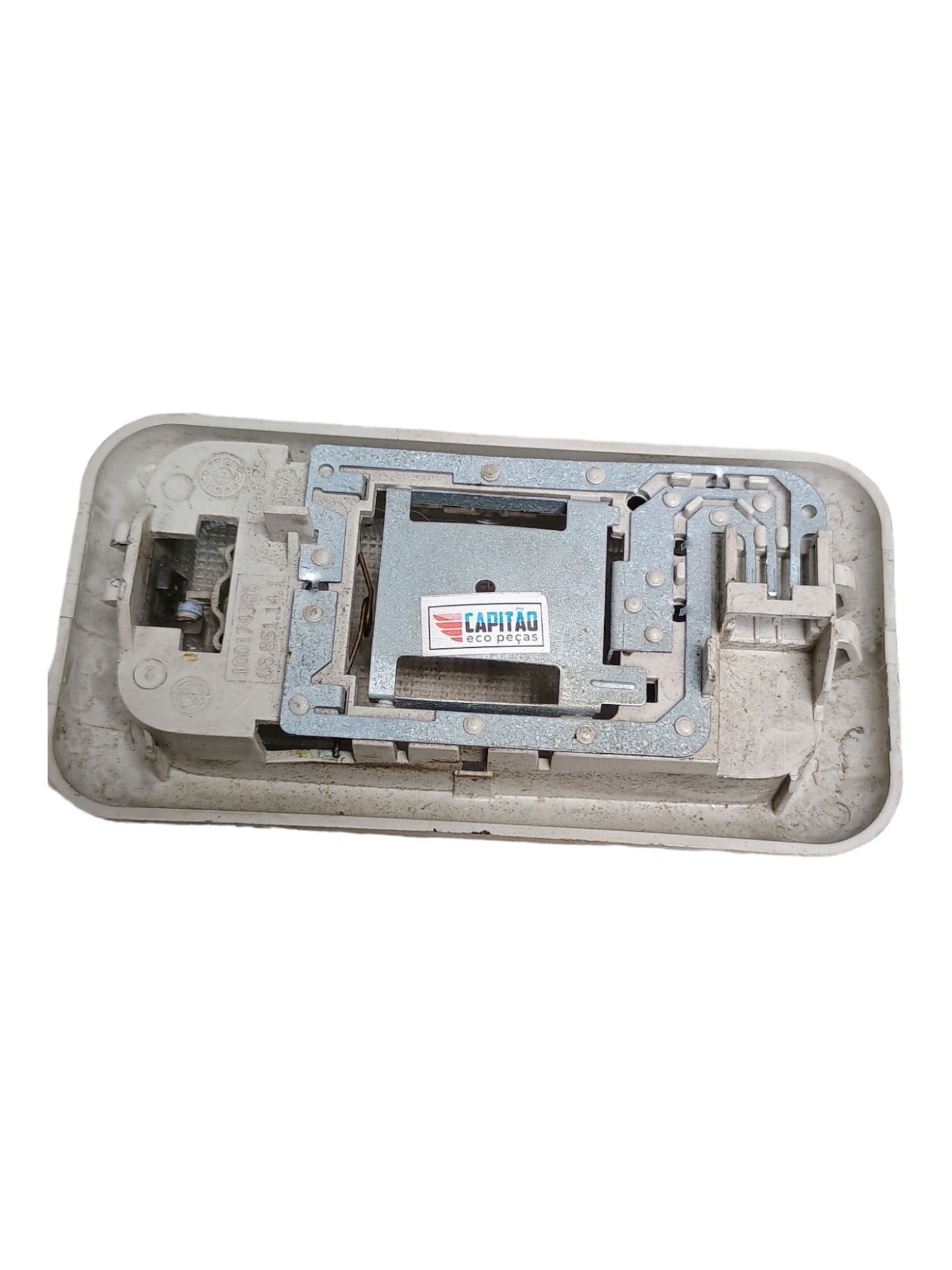 Luz De Teto Fiat Uno Vivace 1.0 2016 100174366 2