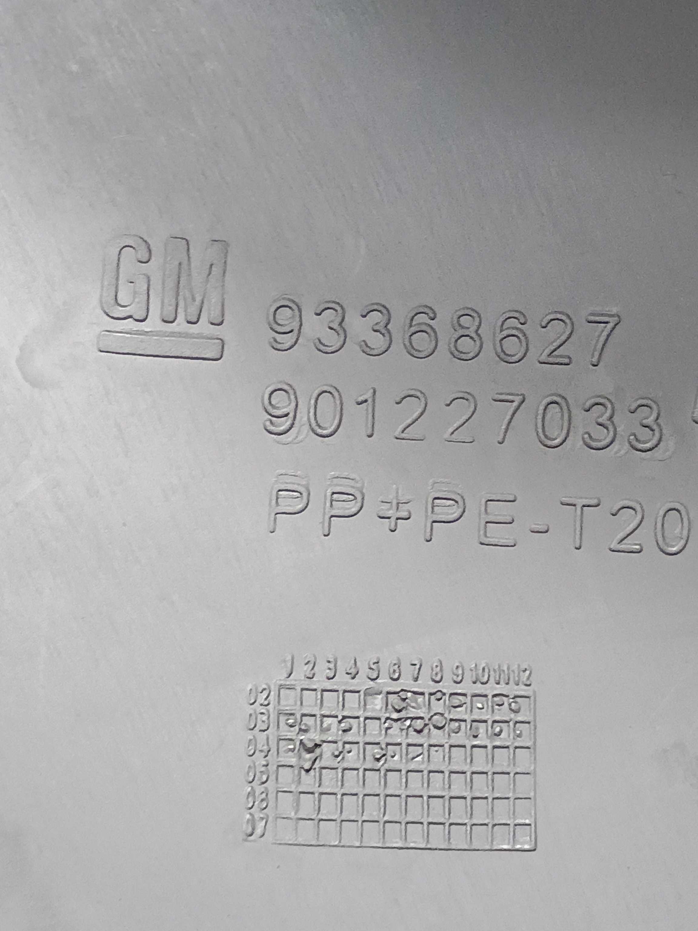 Acabamento Soleira Direita Gm Meriva 2005 93368627 C/detalhe 4