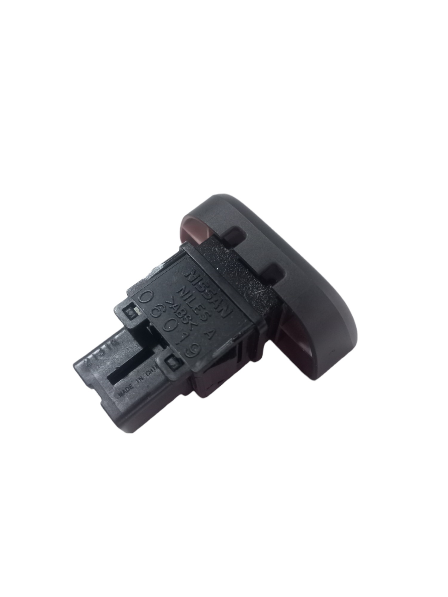 Botão Interruptor Pisca-alerta Nissan Versa 16v 2012 3