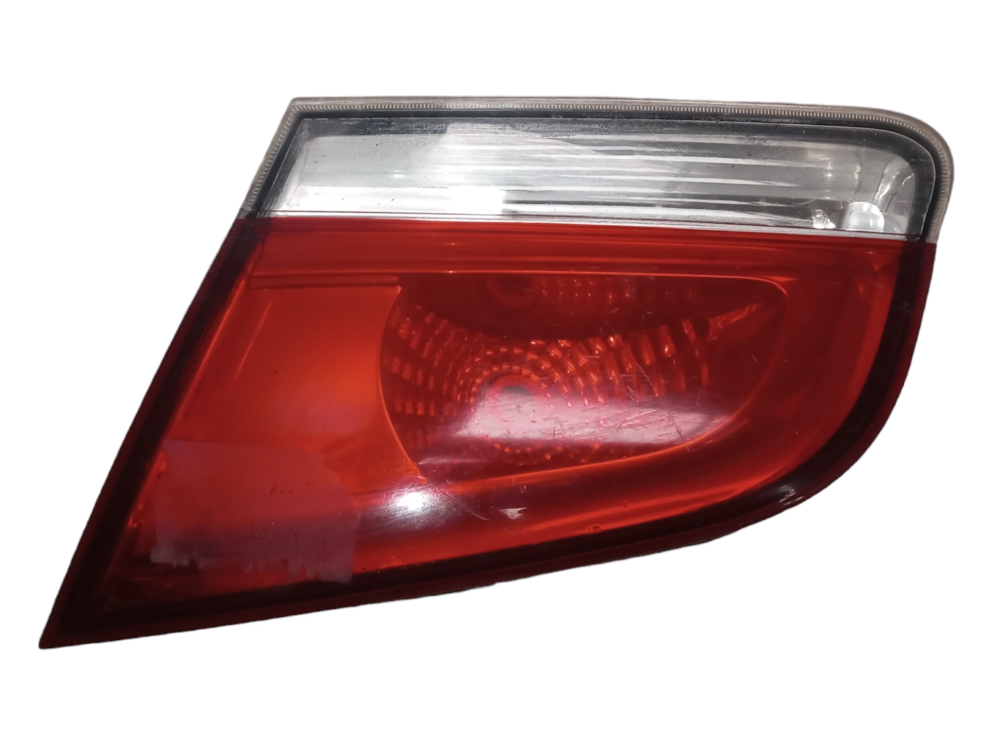 Lanterna Tampa Traseira Direito Fiat Siena 1.4 2015 Detalhe 2