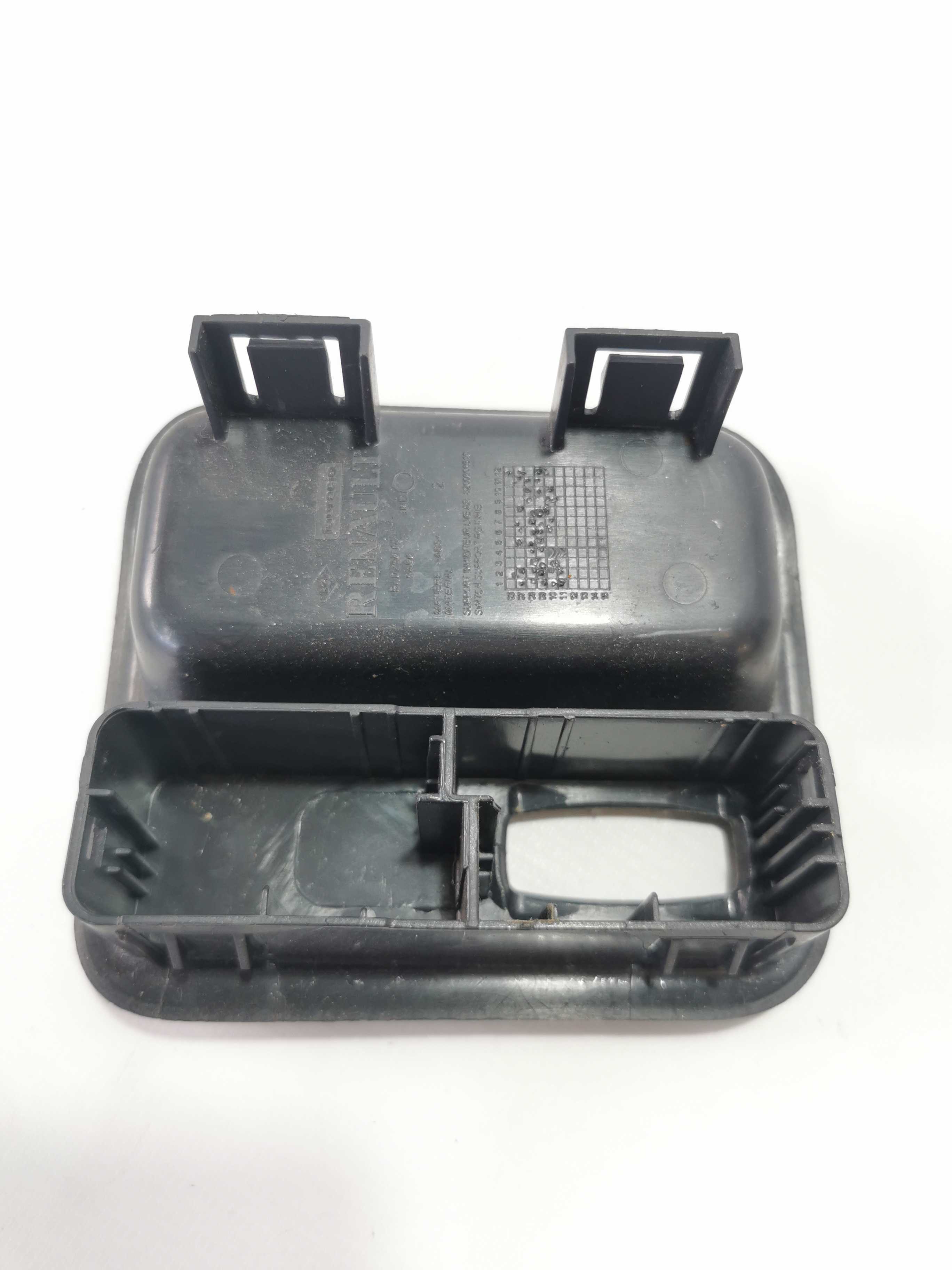Moldura Botão Trava Elétrica Sandero Stepway 8200606510 2