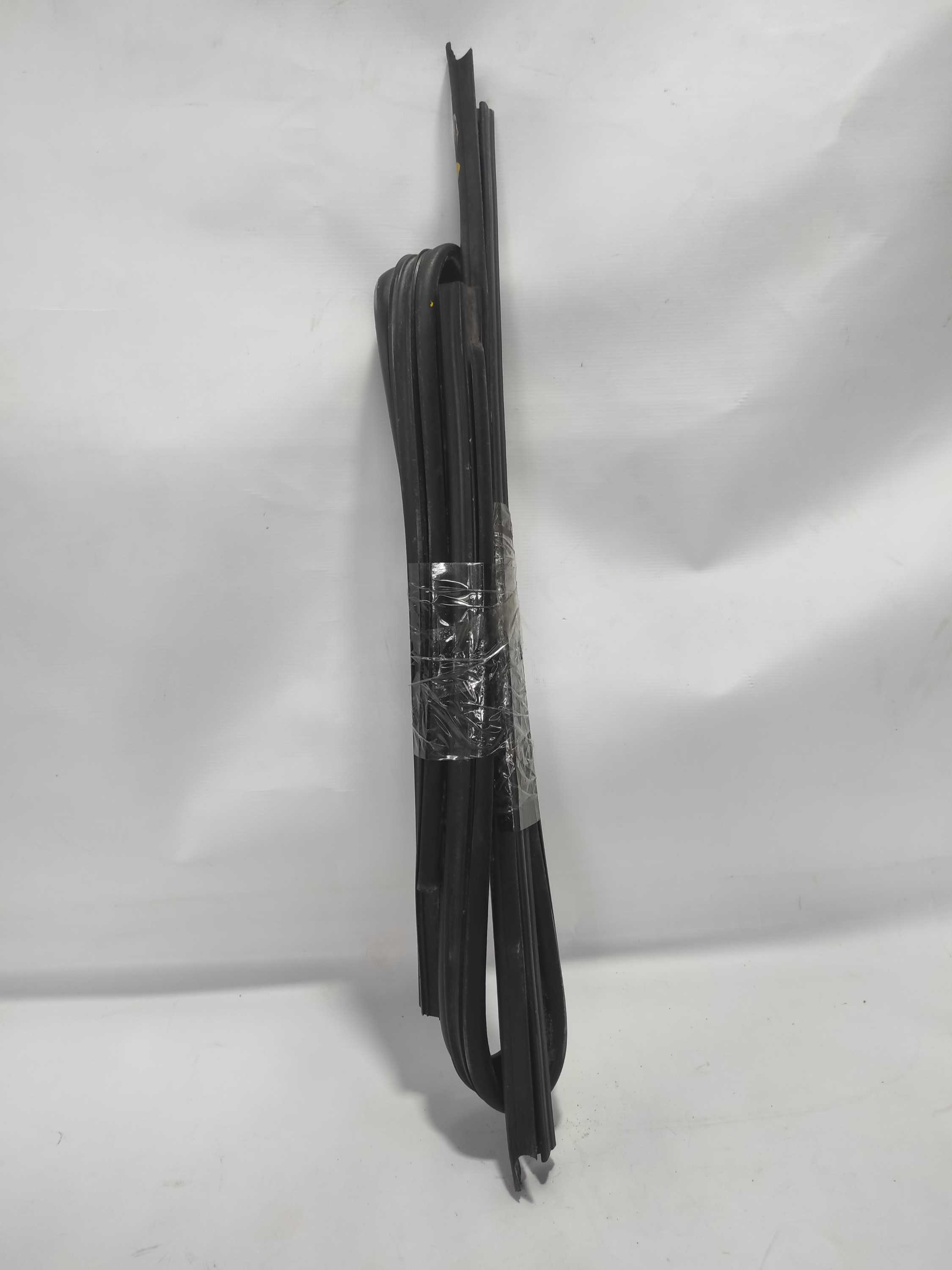 Borracha Da Porta Traseira Direita Citroen C3 Glx 2012 1