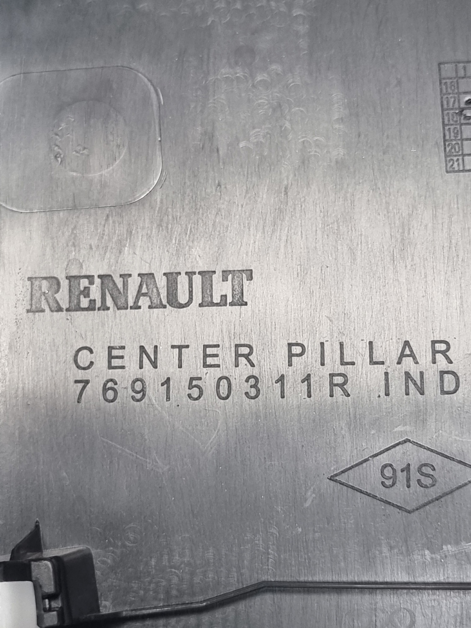 Acabamento Coluna Central Dir. Renault Kwid 2019 769150311 3
