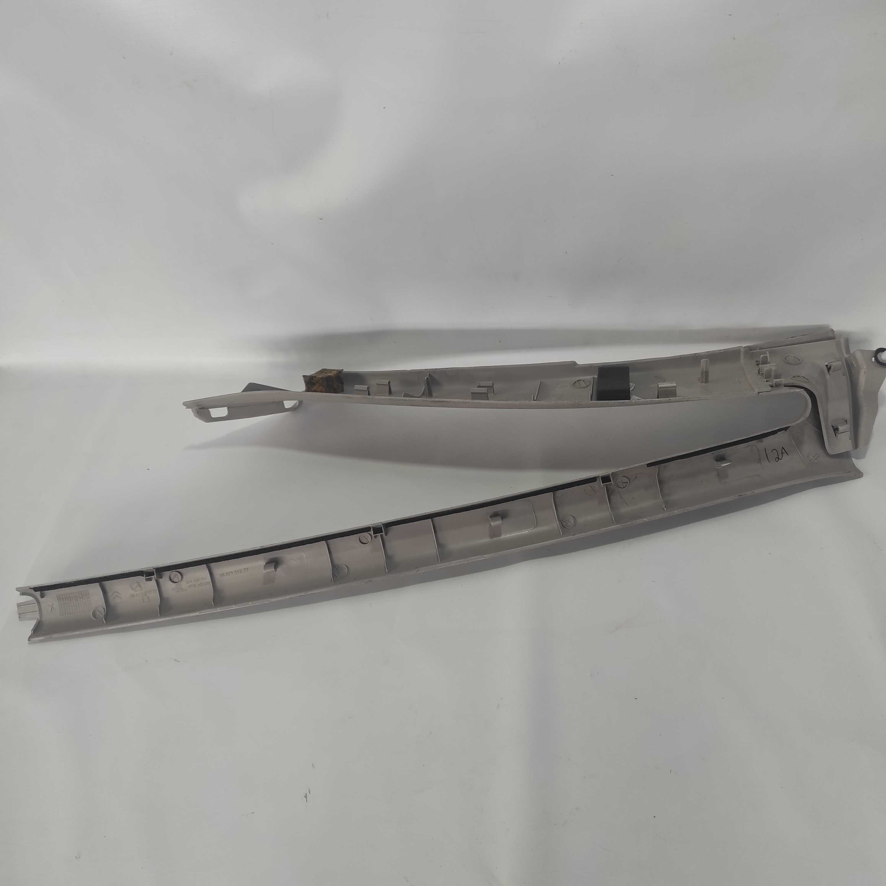 Moldura Coluna Dianteira Direita C3 Picasso 9687939877 2