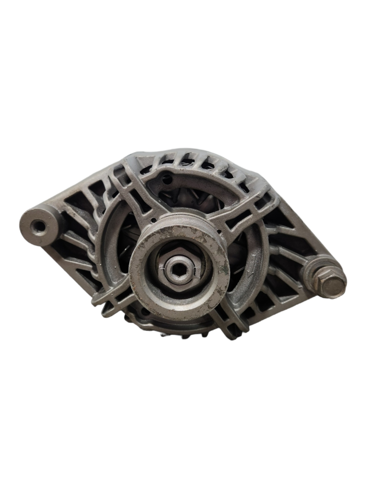 Alternador Gm Corsa 2008 1.4 83833210 C Detalhe Na Base