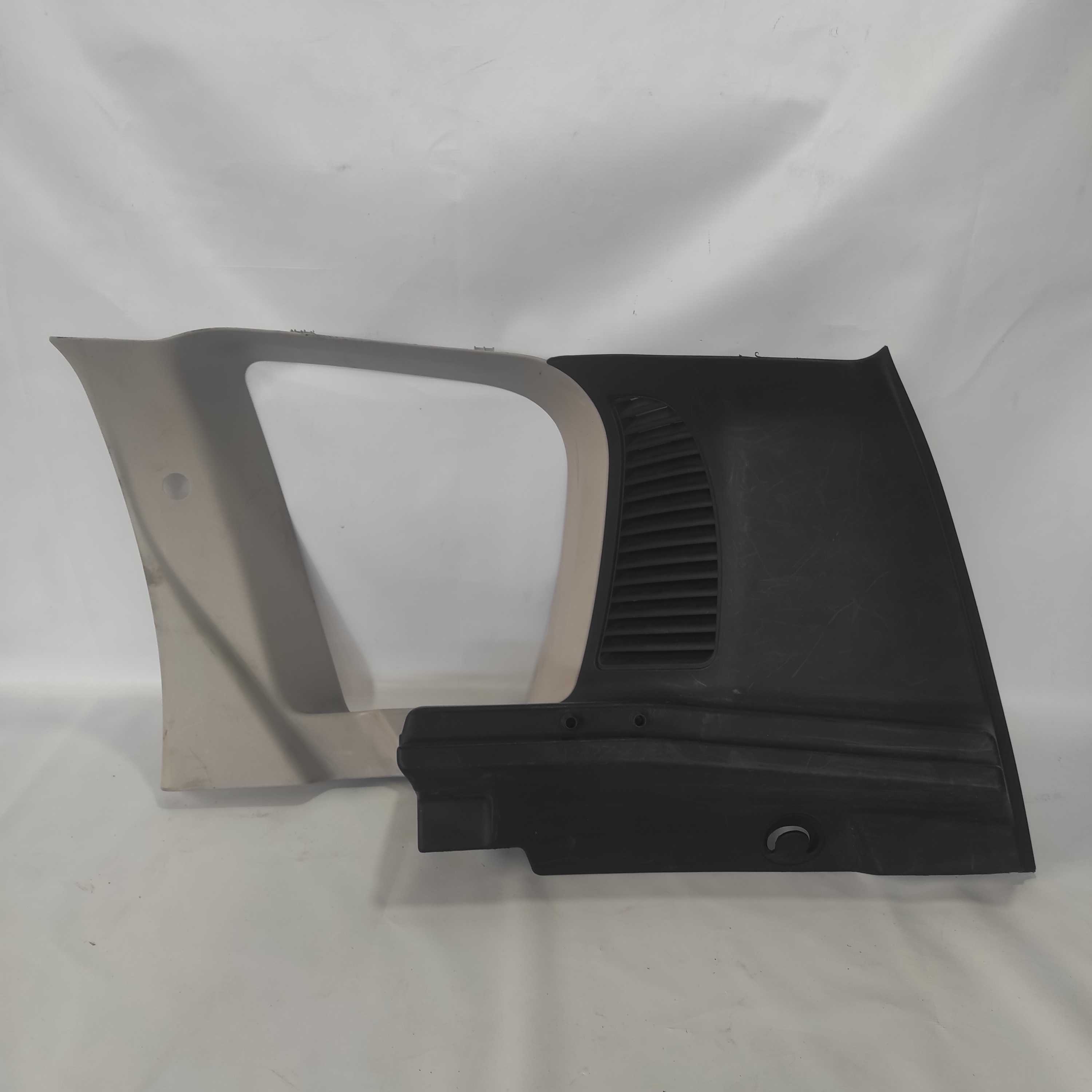 Moldura Coluna Traseira Citroen C3 Picasso 631150161 1