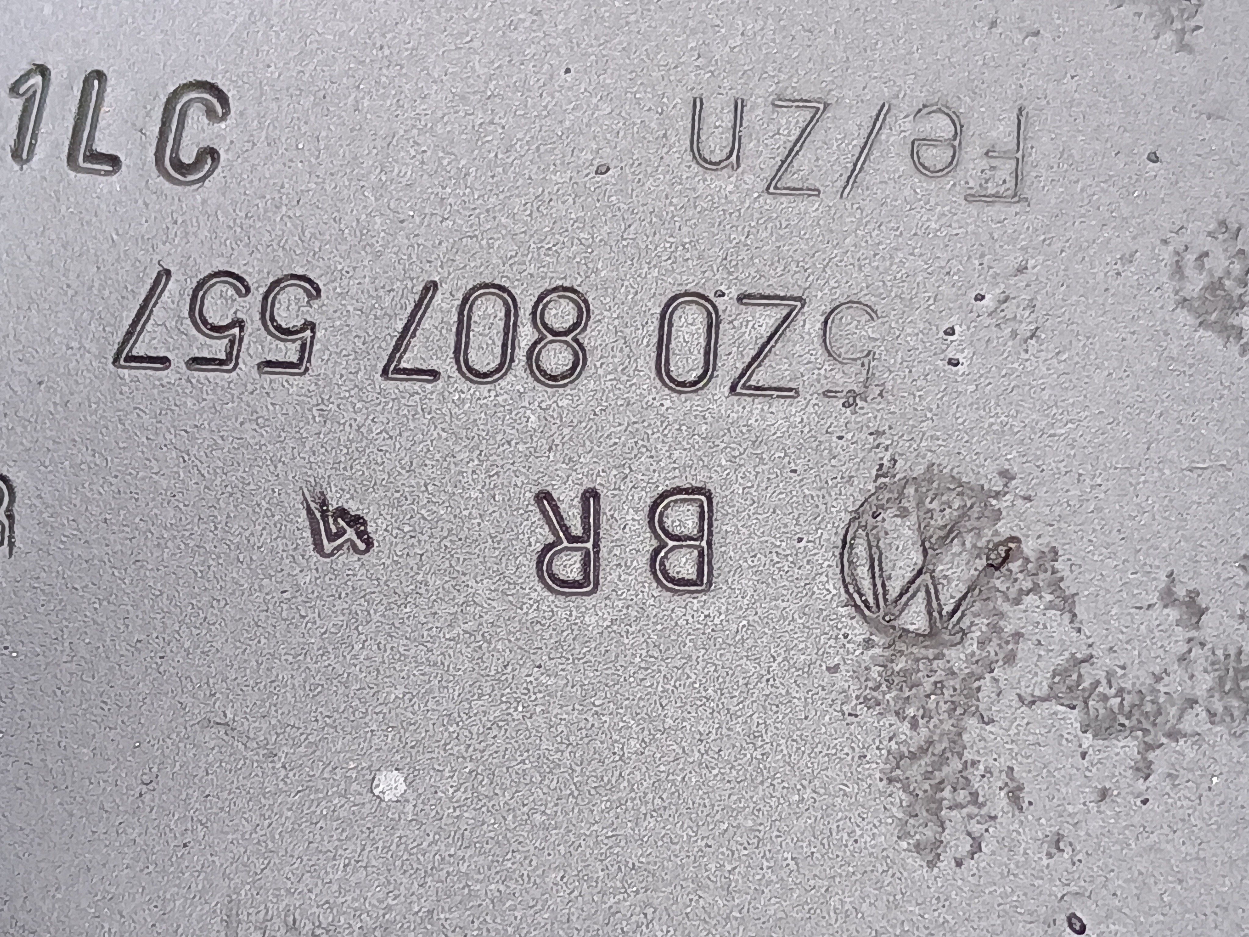 Alma Para-choque Traseiro Vw Fox 2009 5z0807557 4