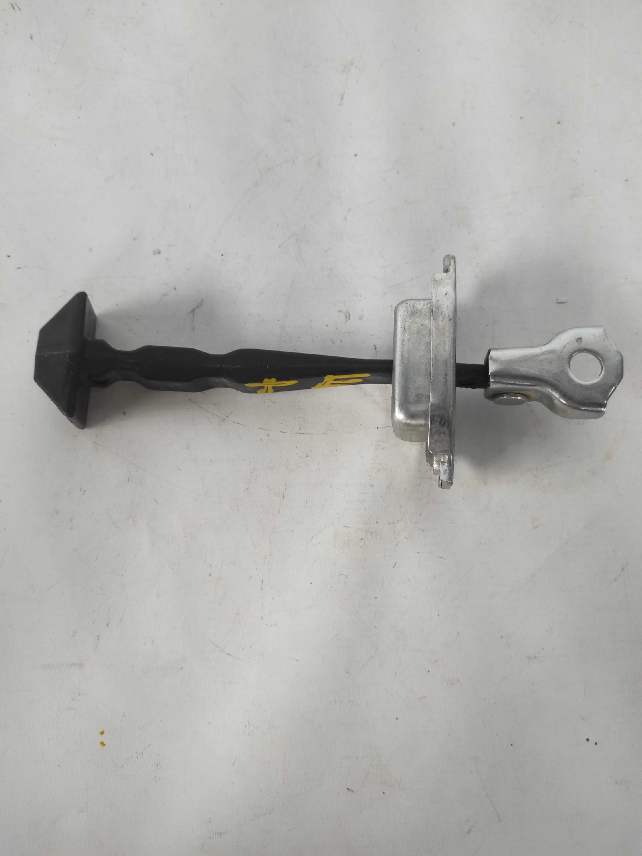 Limitador De Porta Traseira Esquerda Nissan Versa 2019 2