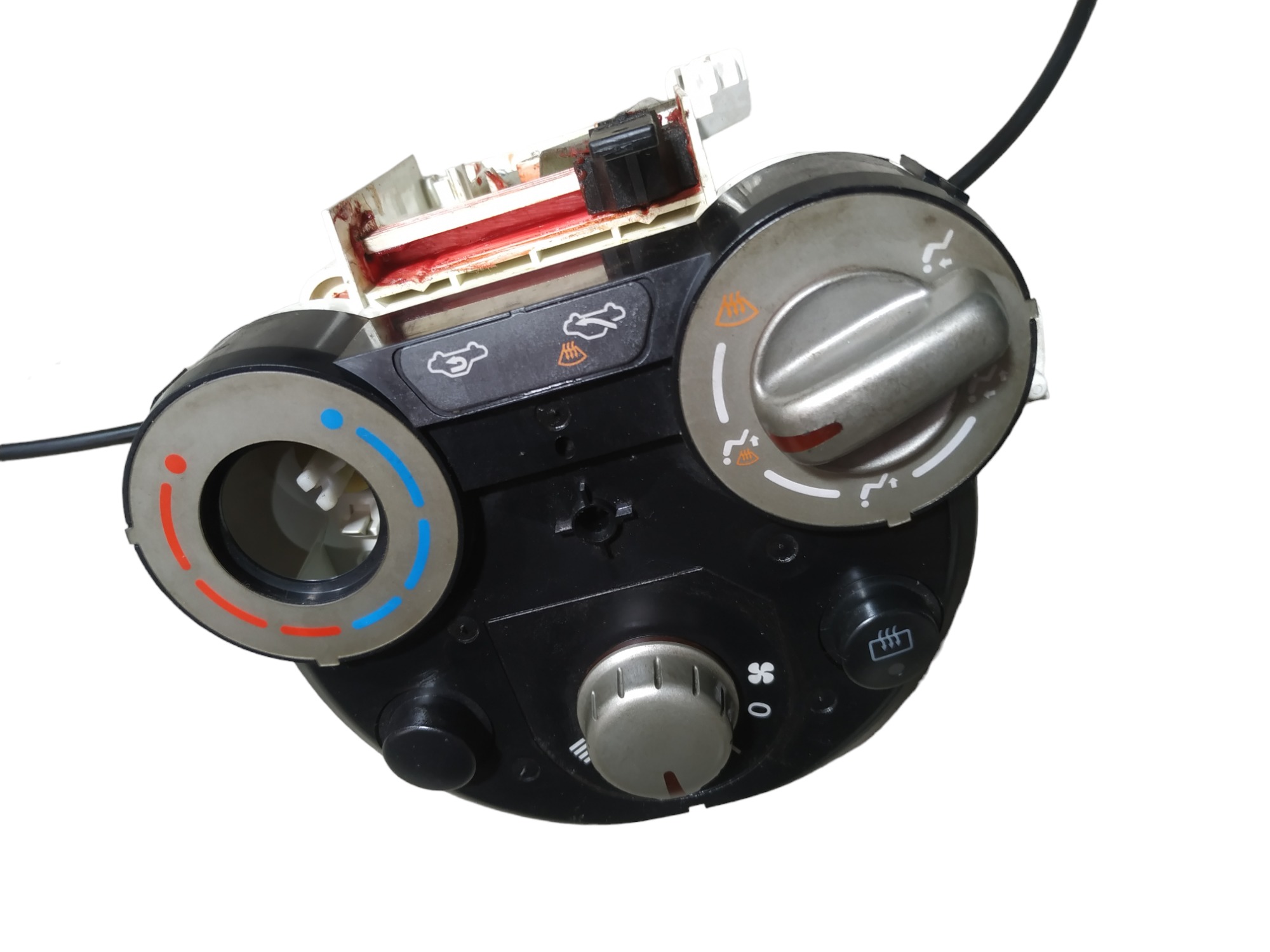 Comando Ar Nissan March 2012 Com Detalhe 2