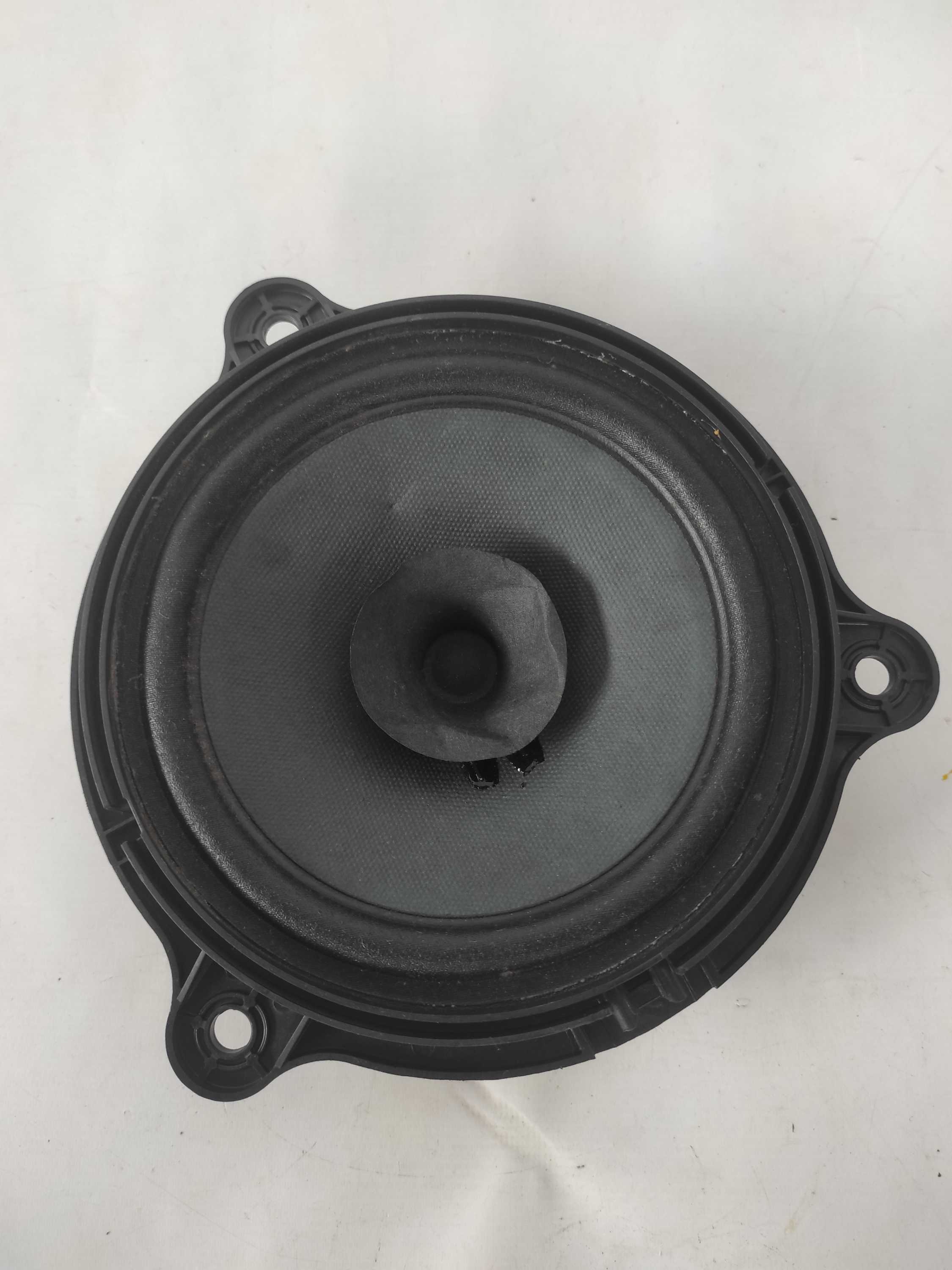 Auto-falante Nissan Versa 2019 Preto