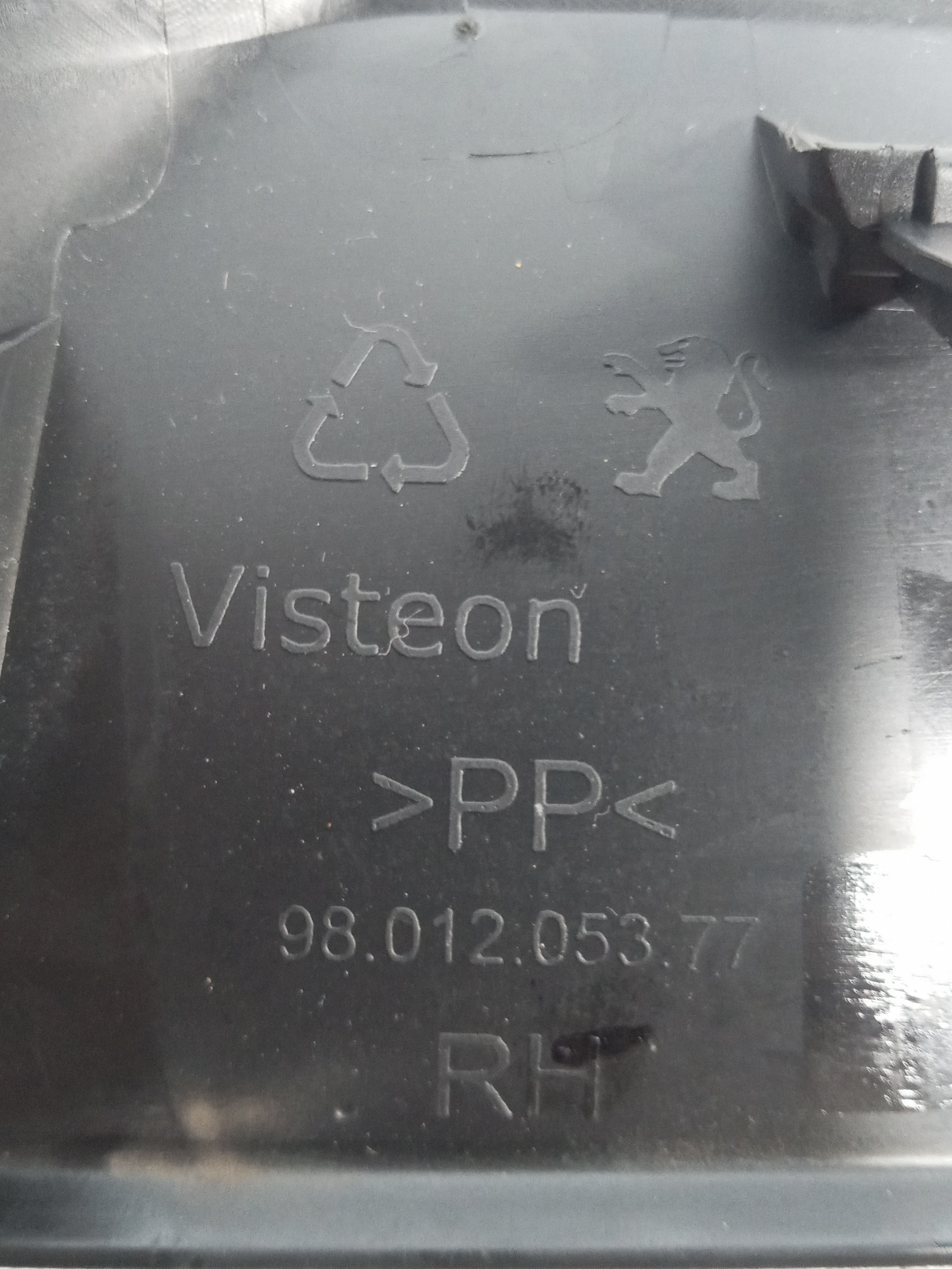 Acabamento Retrovisor Direito Peugeot 208 Griffe 2017 3