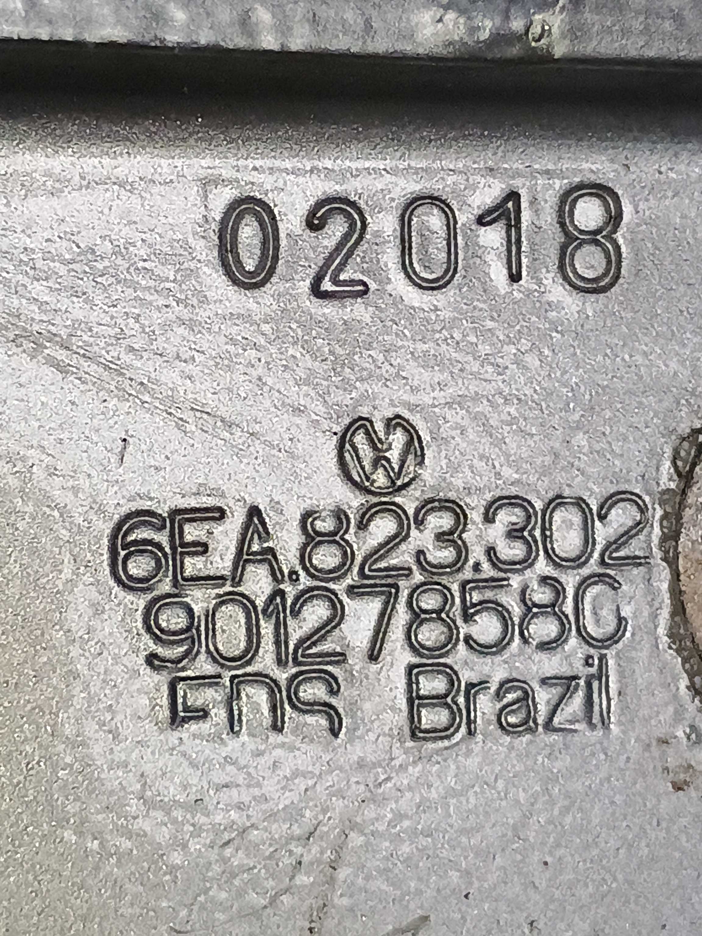 Dobradiça Dianteira Direita Capô Vw Virtus 2018 6ea823302 4