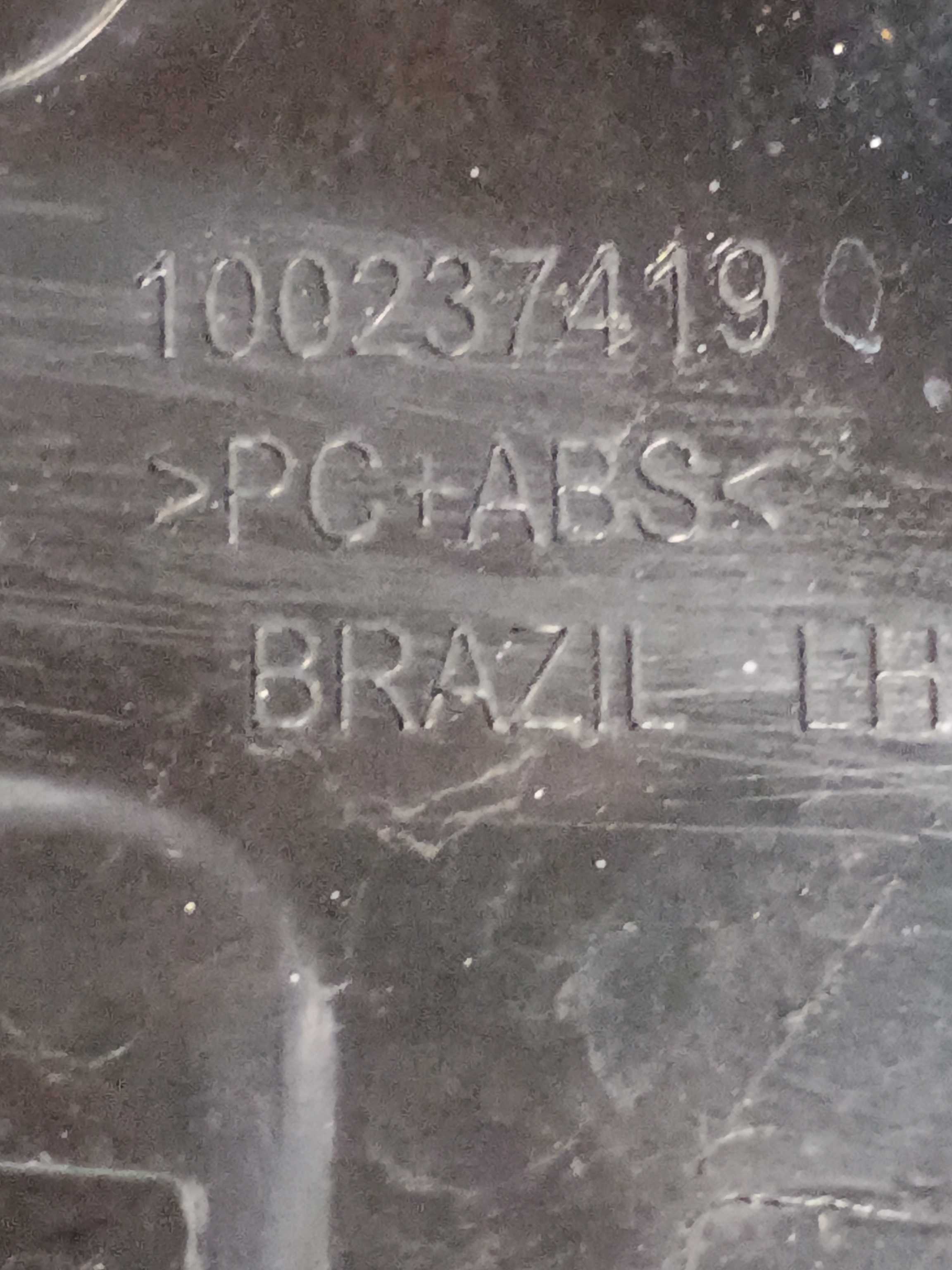 Acabamento Paralama Esquerdo Fiat Cronos Drive 1.3 2019 4