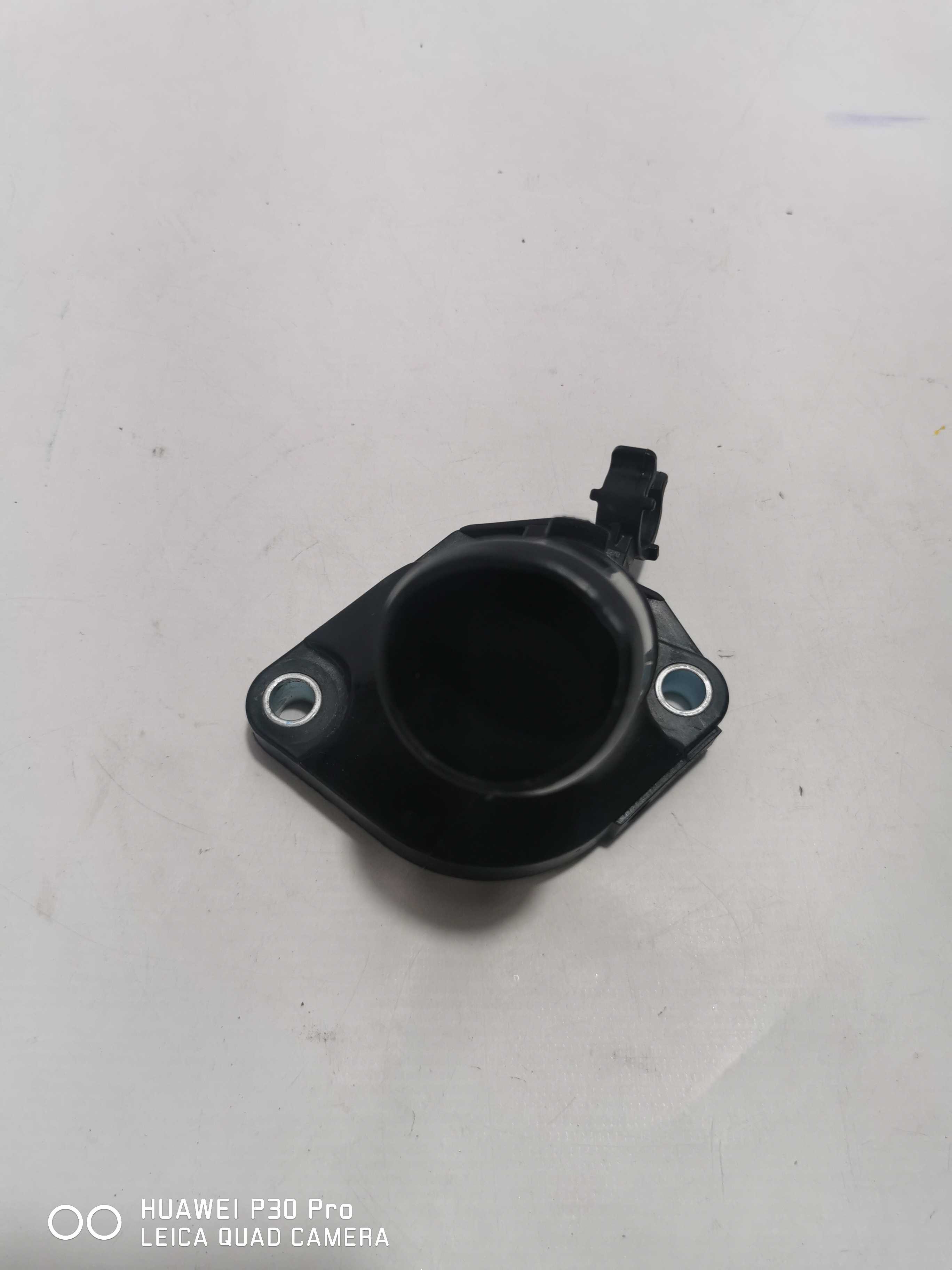 Carcaça Cano Válvula Termostática Nissan Versa 2019 2