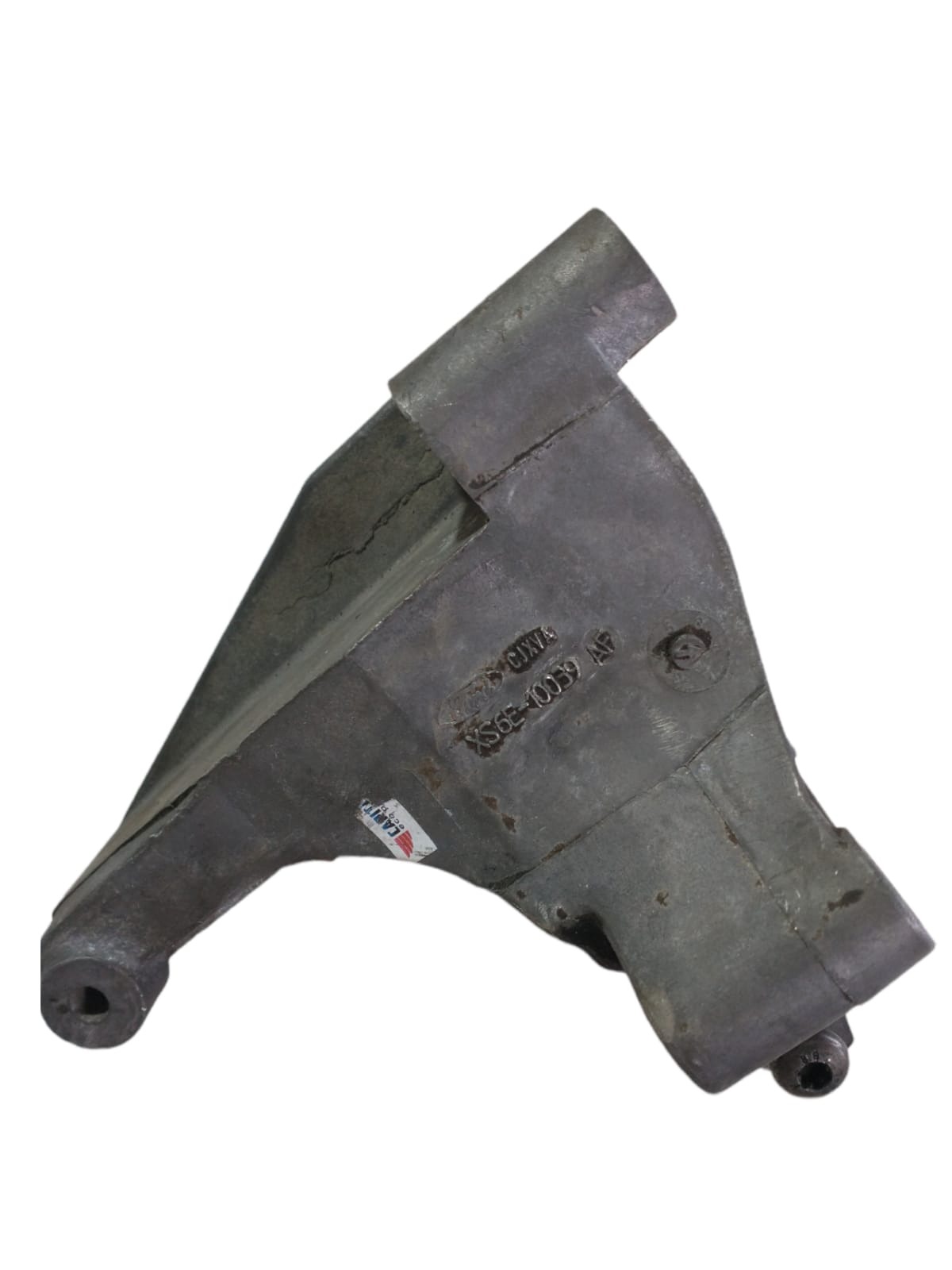 Suporte Do Alternador Ford Fiesta 2002 Xs6e10039 2