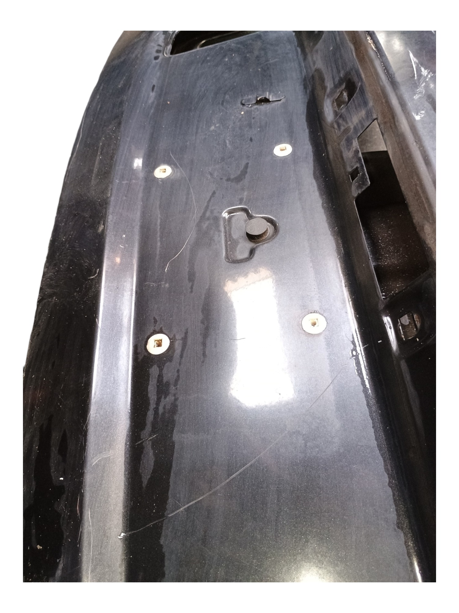 Tampa Traseira Fiat Stilo 2003 Com Detalhes 6