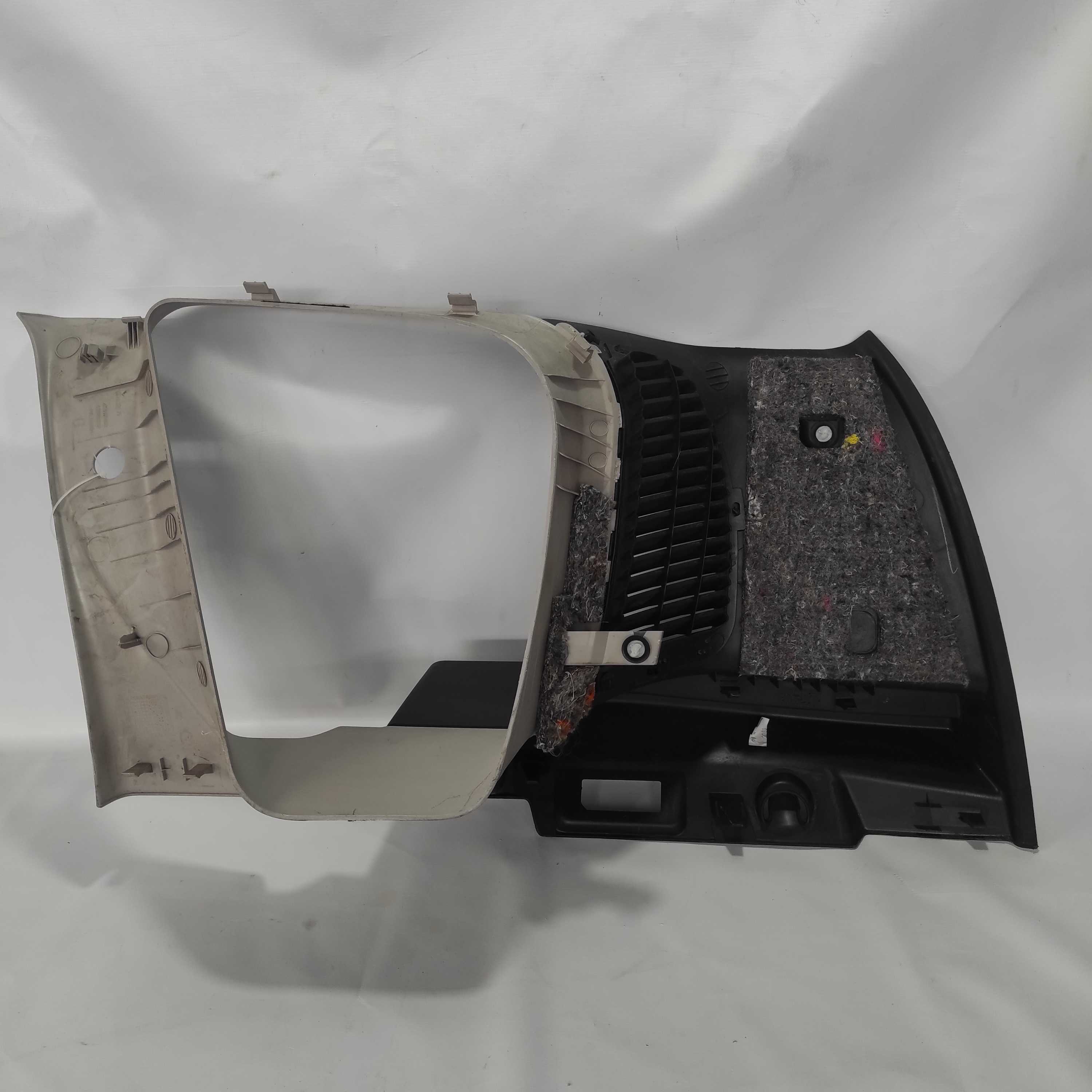 Moldura Coluna Traseira Esquerda C3 Picasso 631150162 4