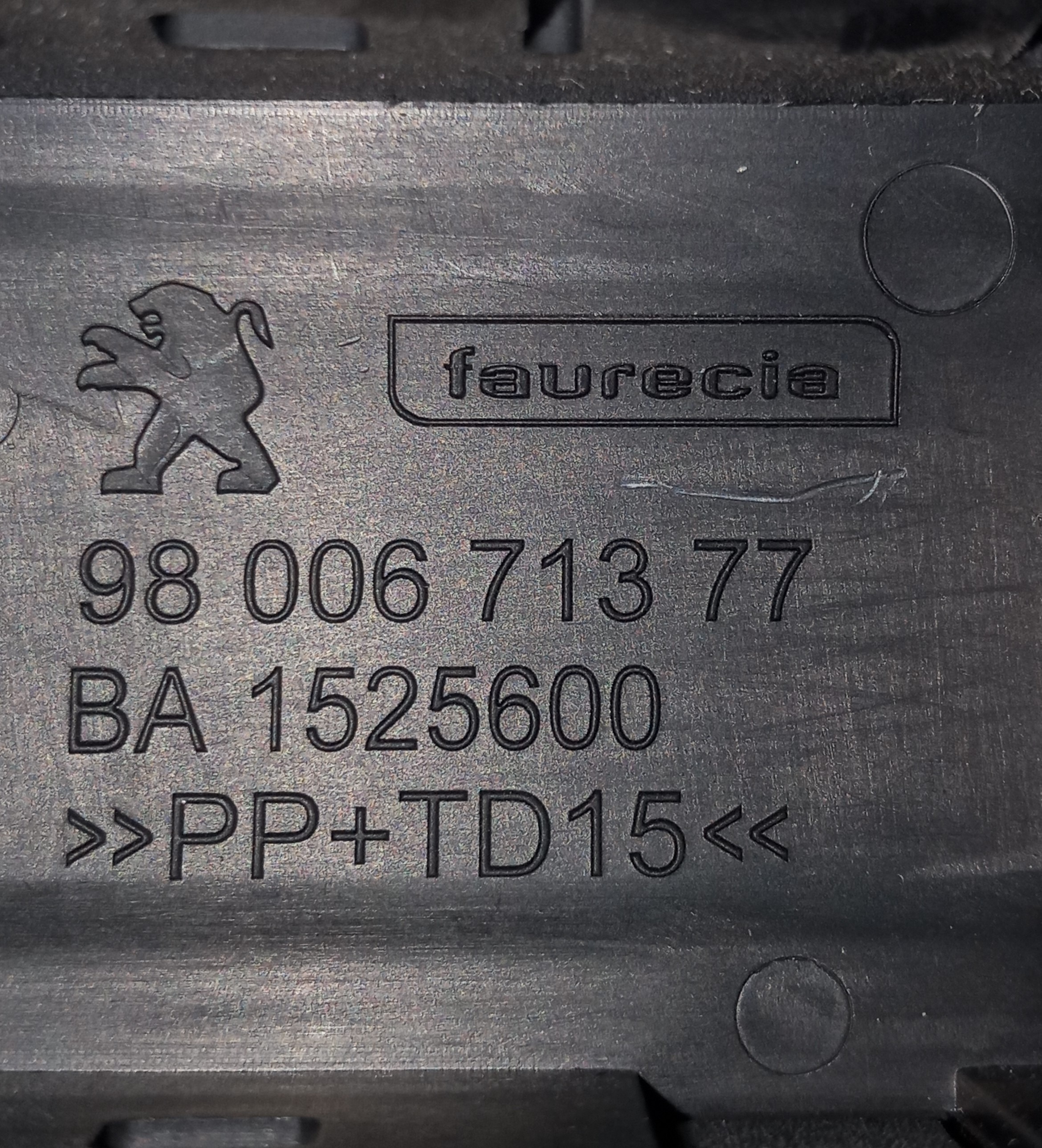 Botão Sensor Estacionamento Peugeot 208 Griffe 1.6 16v 2017 3