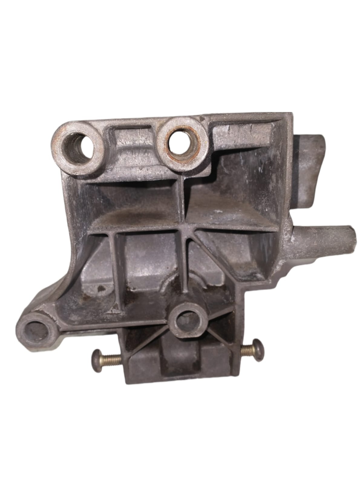 Suporte Do Alternador Ford Fiesta 2002 Xs6e10039 3