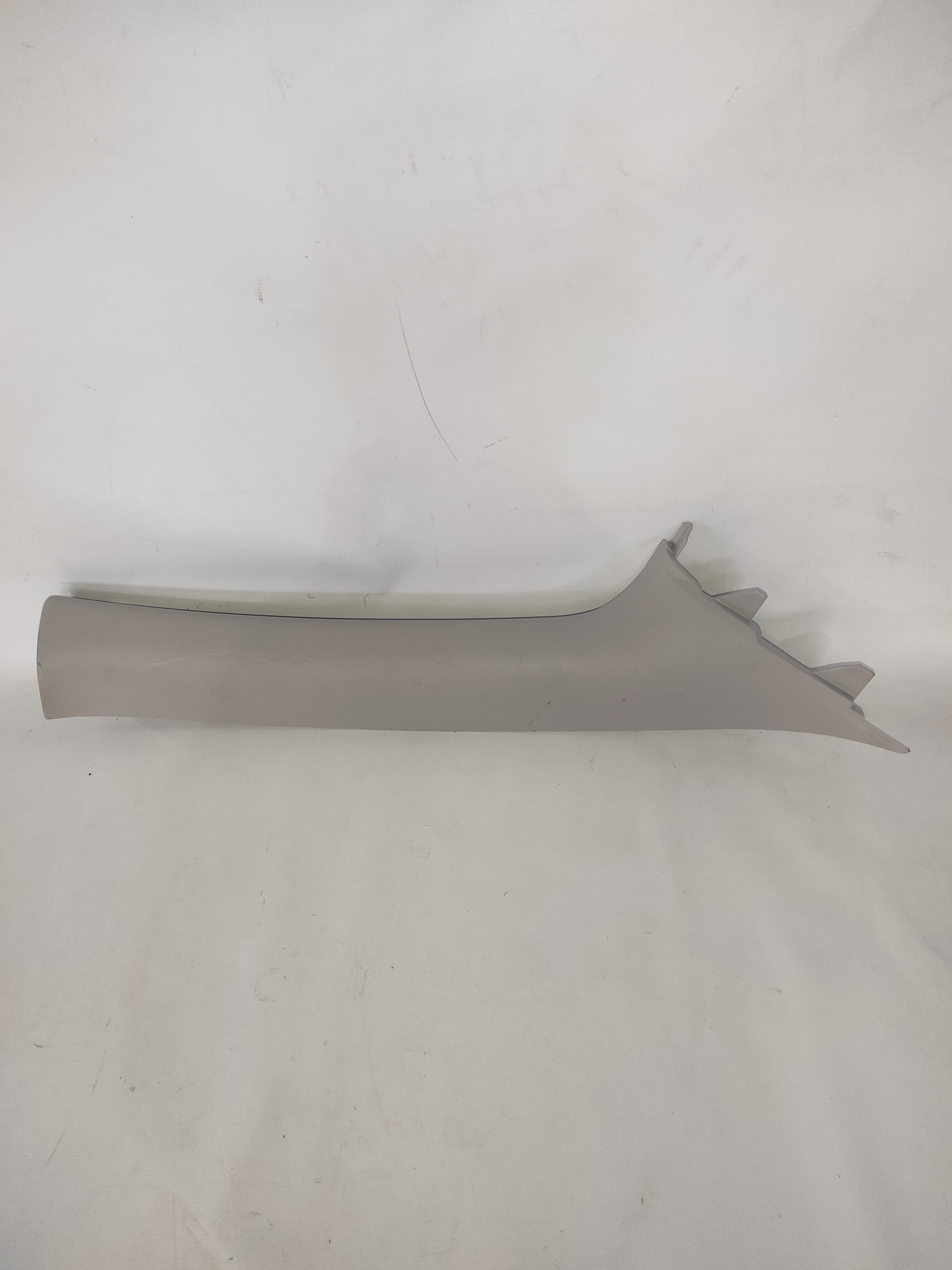 Acabamento Coluna Direita Para-brisa Nissan Versa 769119ke