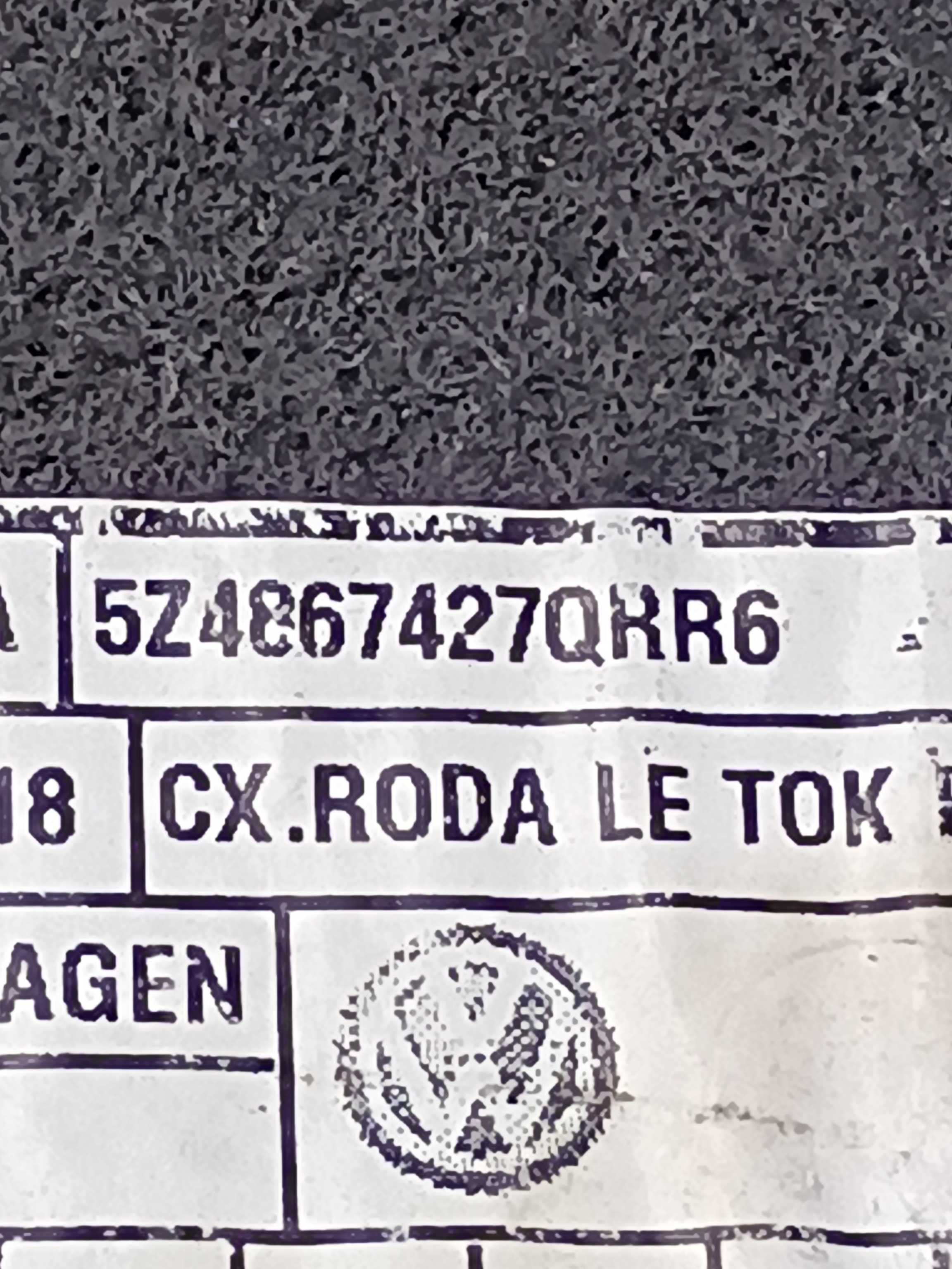 Forro Porta Malas Esquerdo Vw Fox 2017 5z4867427qrr6 3