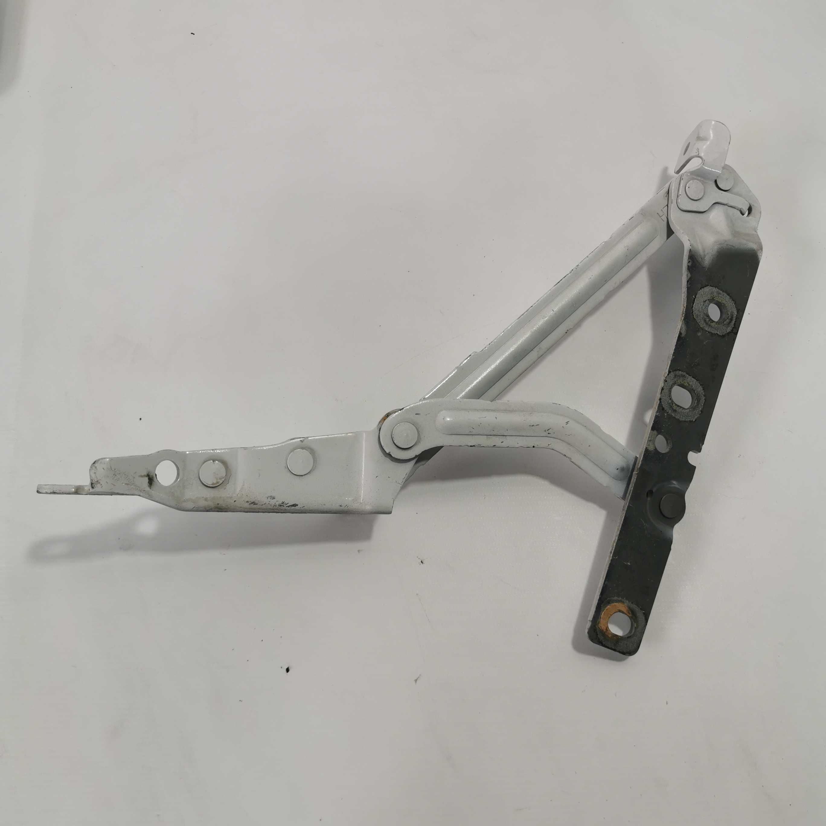 Dobradiça Esquerda Tampa Traseira Ford Ka Se 6s65f42701 2