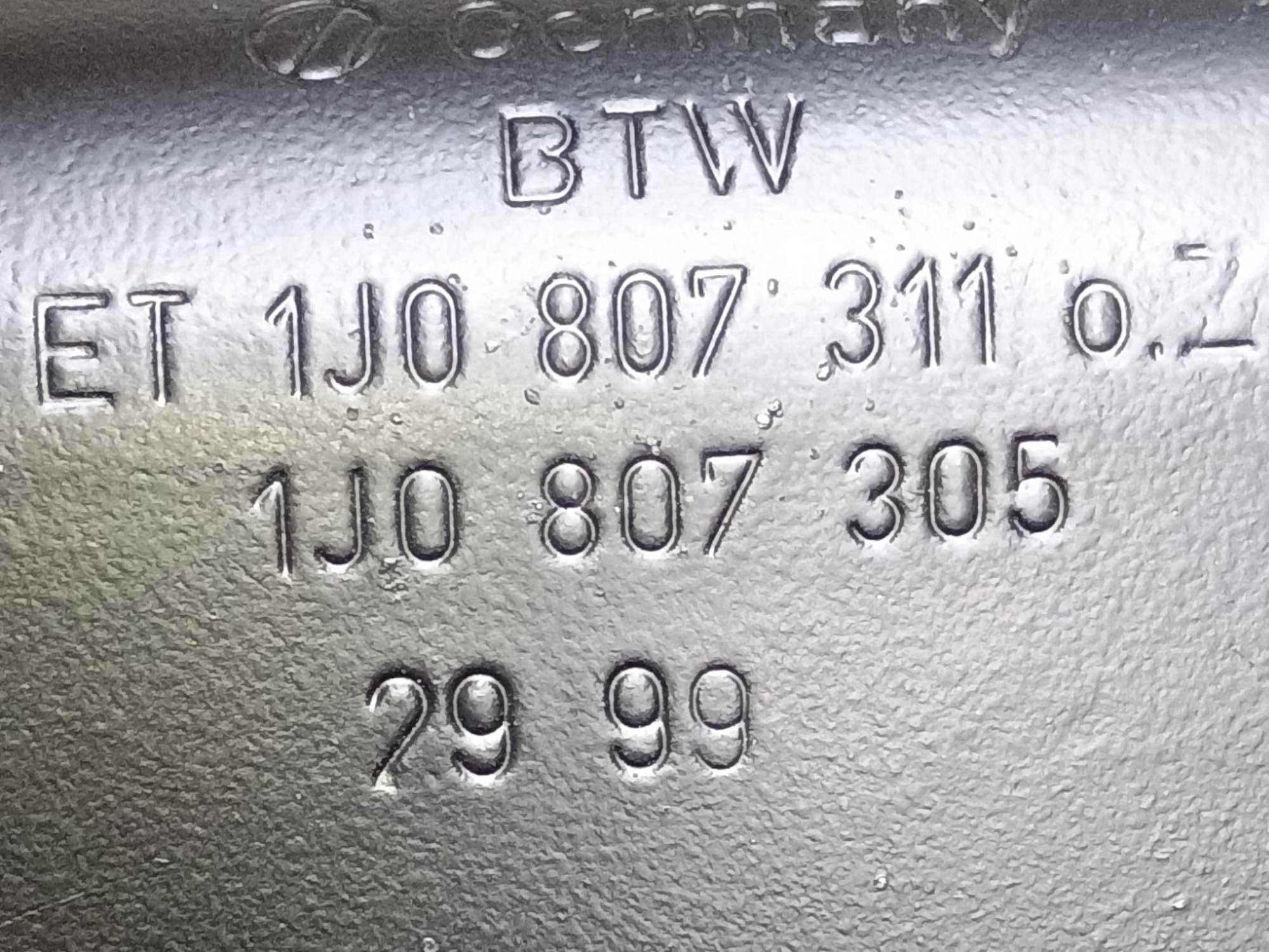 Alma Para-choque Traseiro Vw Golf 2001 4