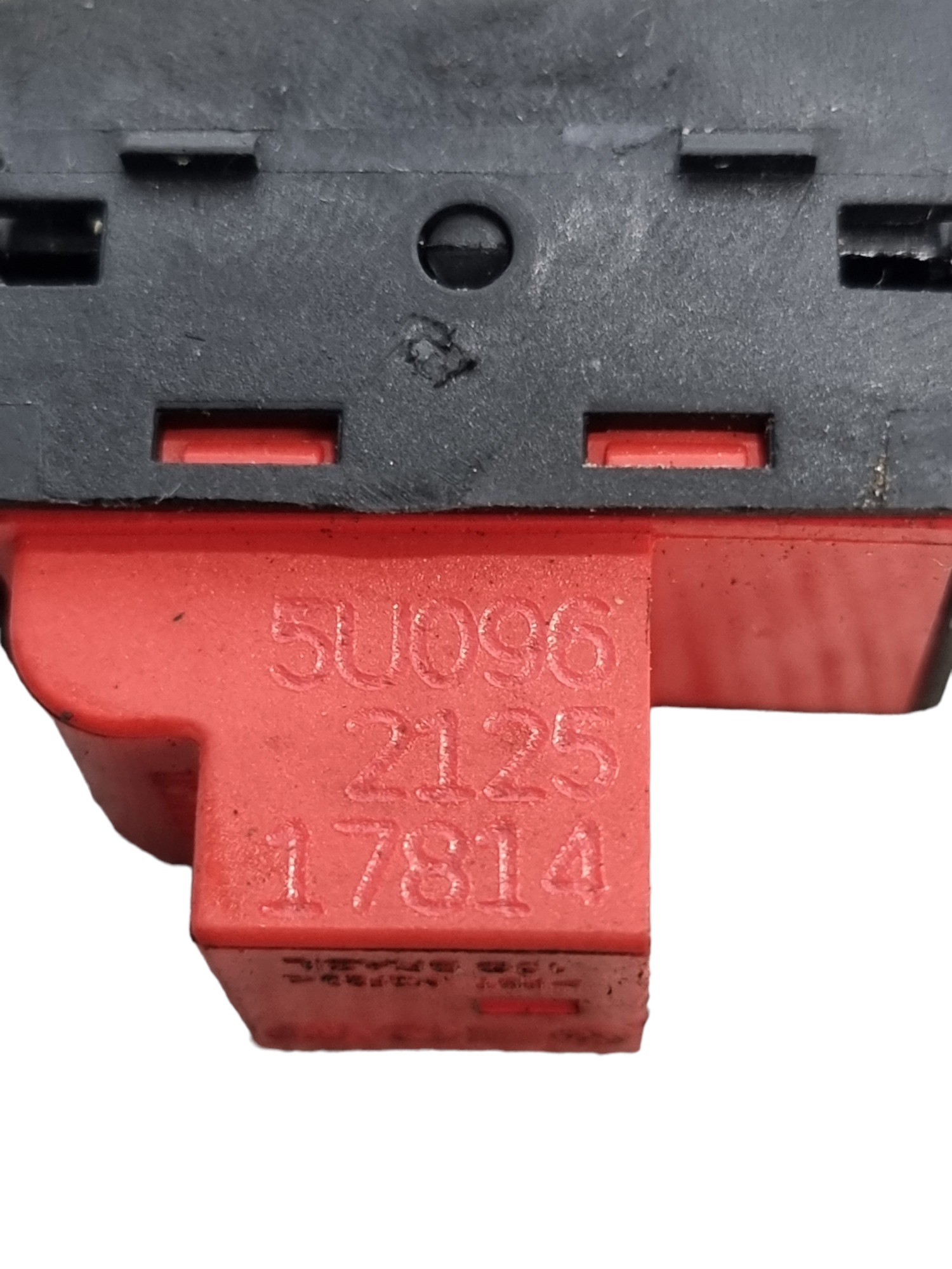 Botão Bloqueio Central Volkswagen Voyage 1.6 2015 5u0952125 3