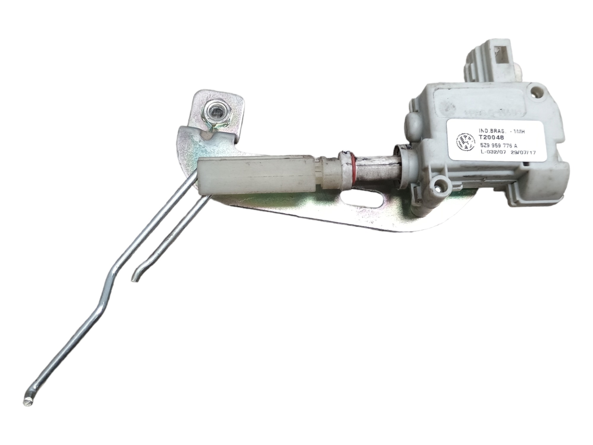 Trava Elétrica Porta Malas Vw Spacefox 1.6 2018 5z9595776a