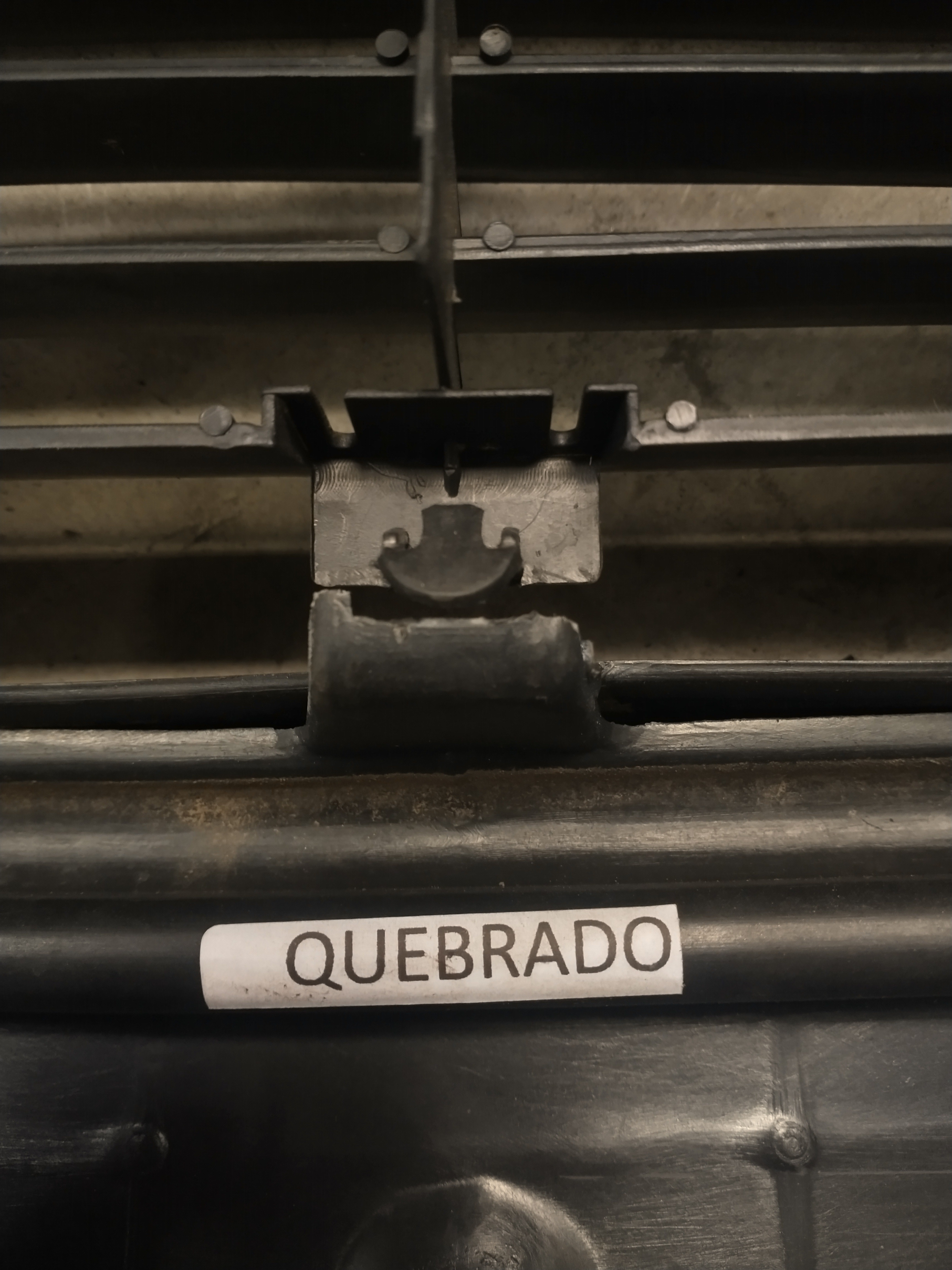 Parachoque Fiesta 1997 7