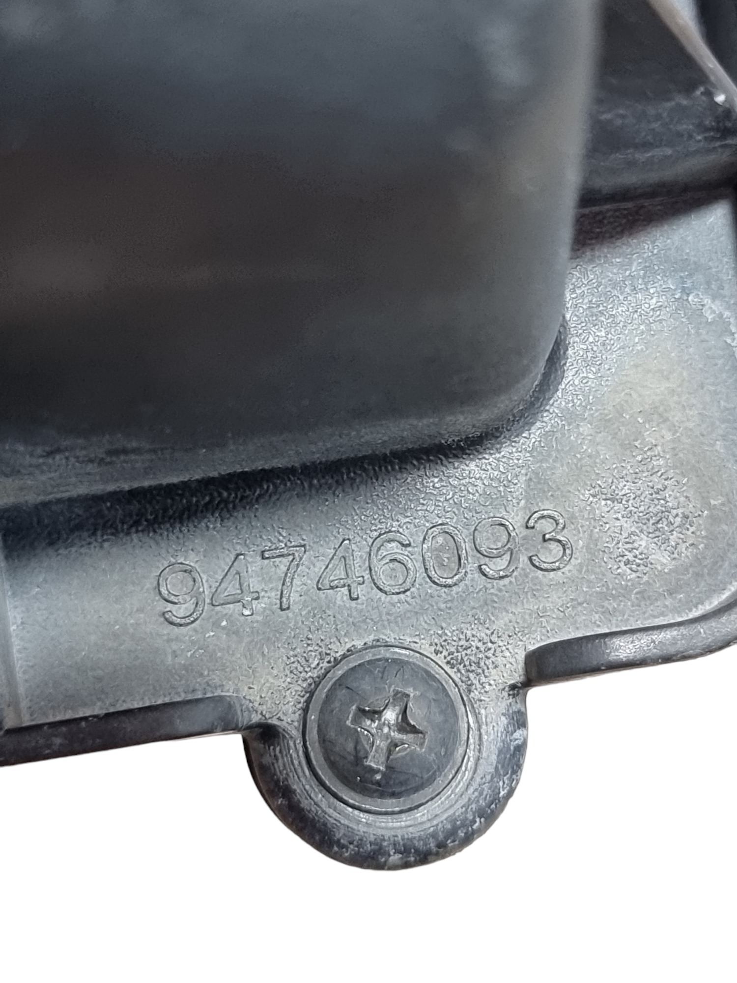 Caixa Filtro Ar Chevrolet Onix Lt 1.4 2014 94746093 4
